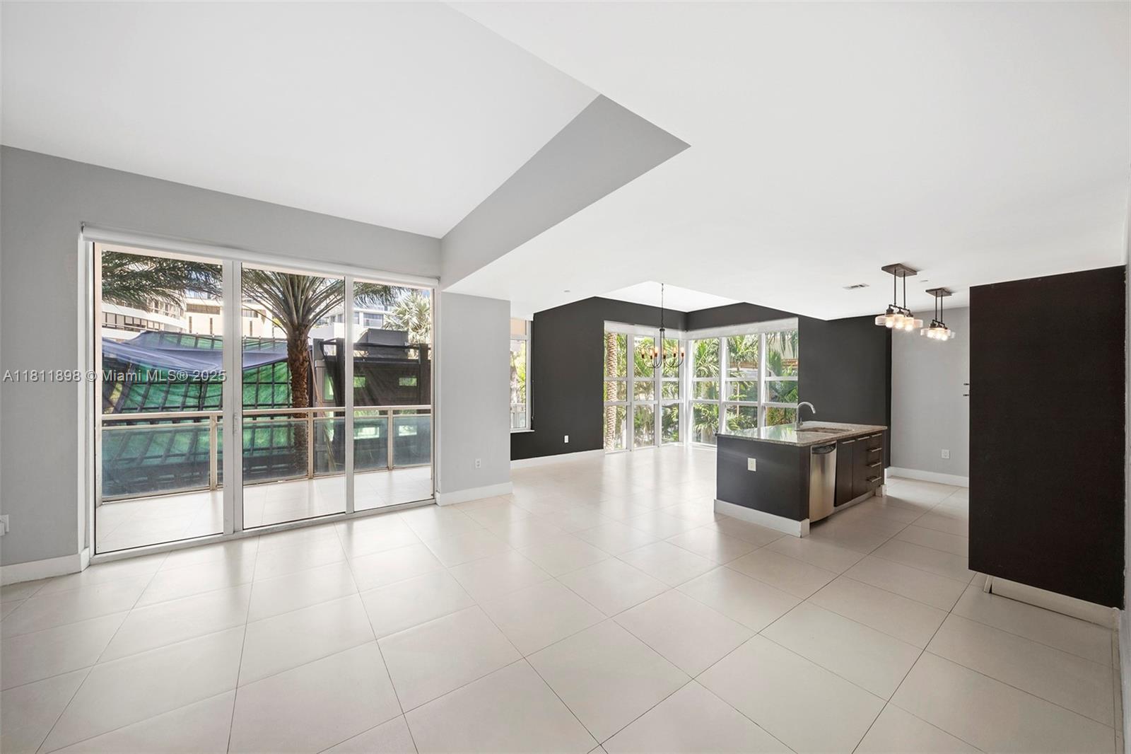 950 Brickell Bay Dr #200, Miami FL 33131