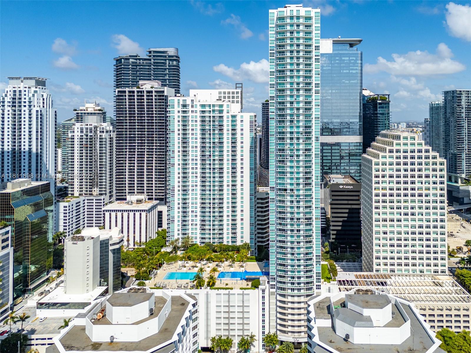 950 Brickell Bay Dr #200, Miami FL 33131
