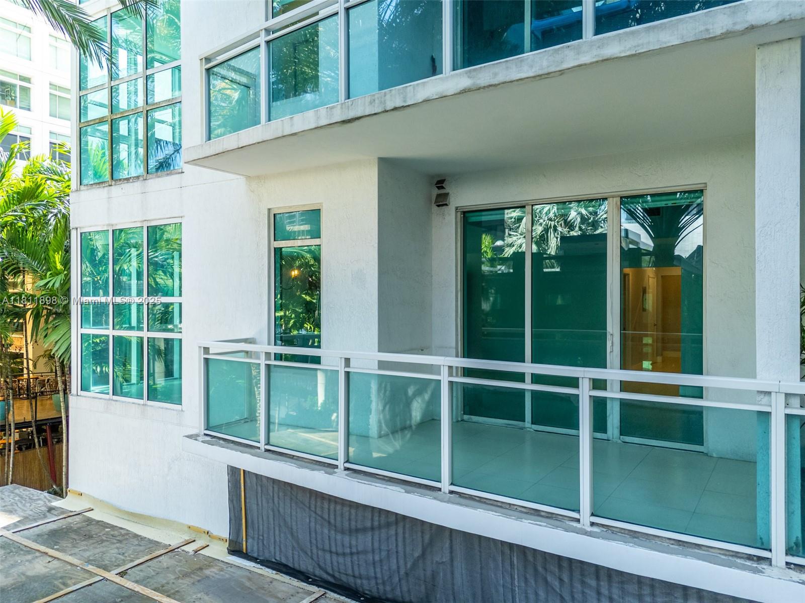950 Brickell Bay Dr #200, Miami FL 33131