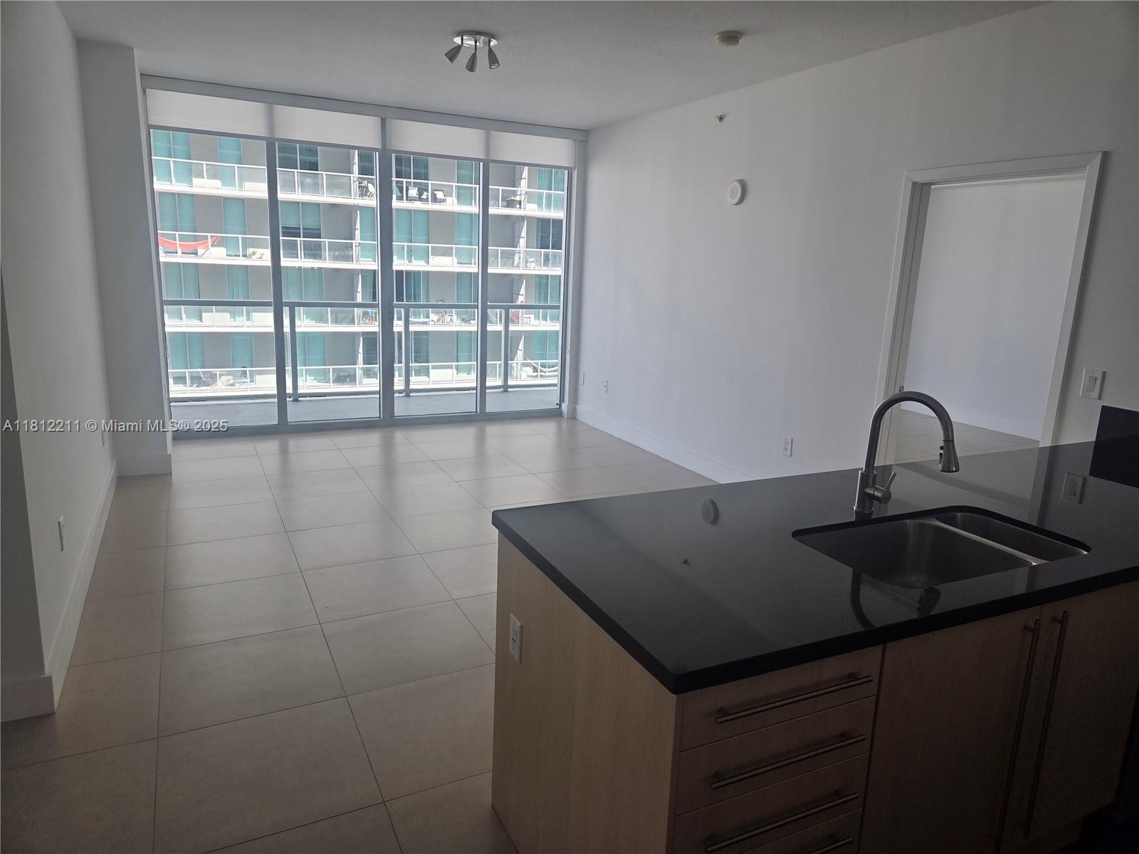 79 SW 12th St #2409, Miami FL 33130