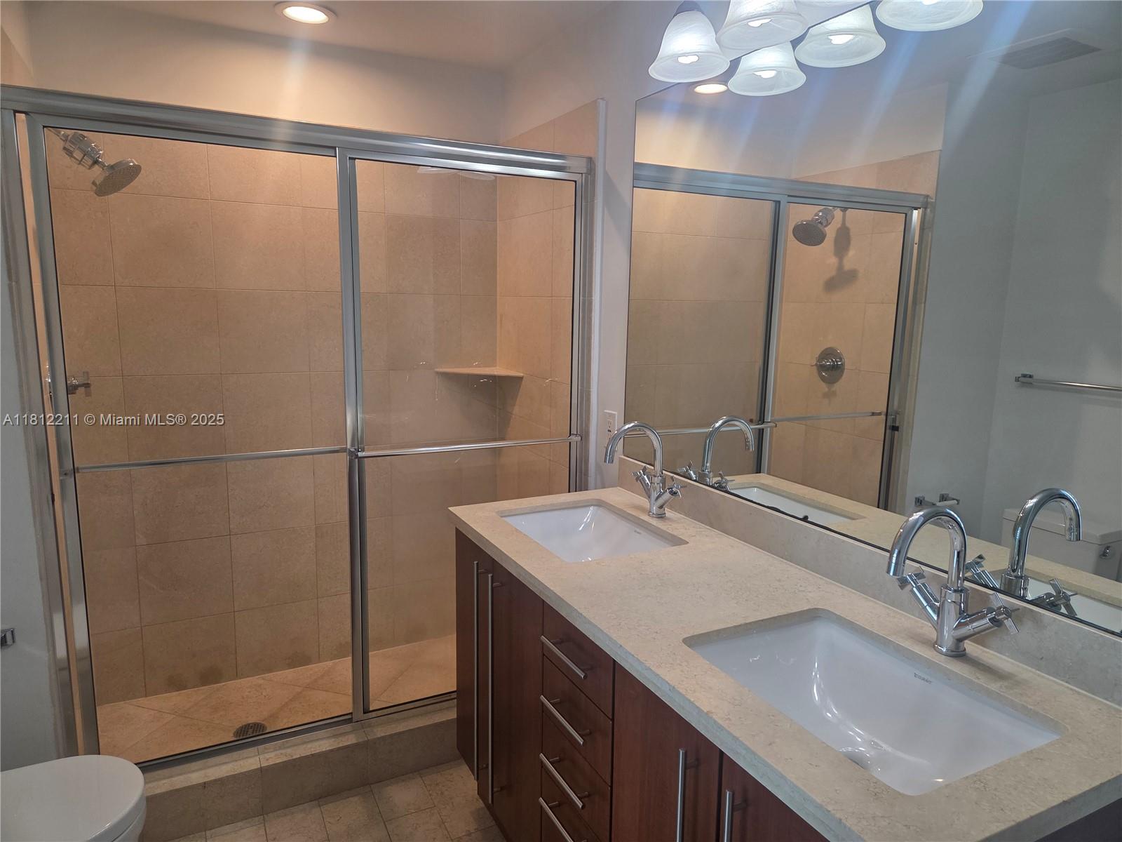 79 SW 12th St #2409, Miami FL 33130