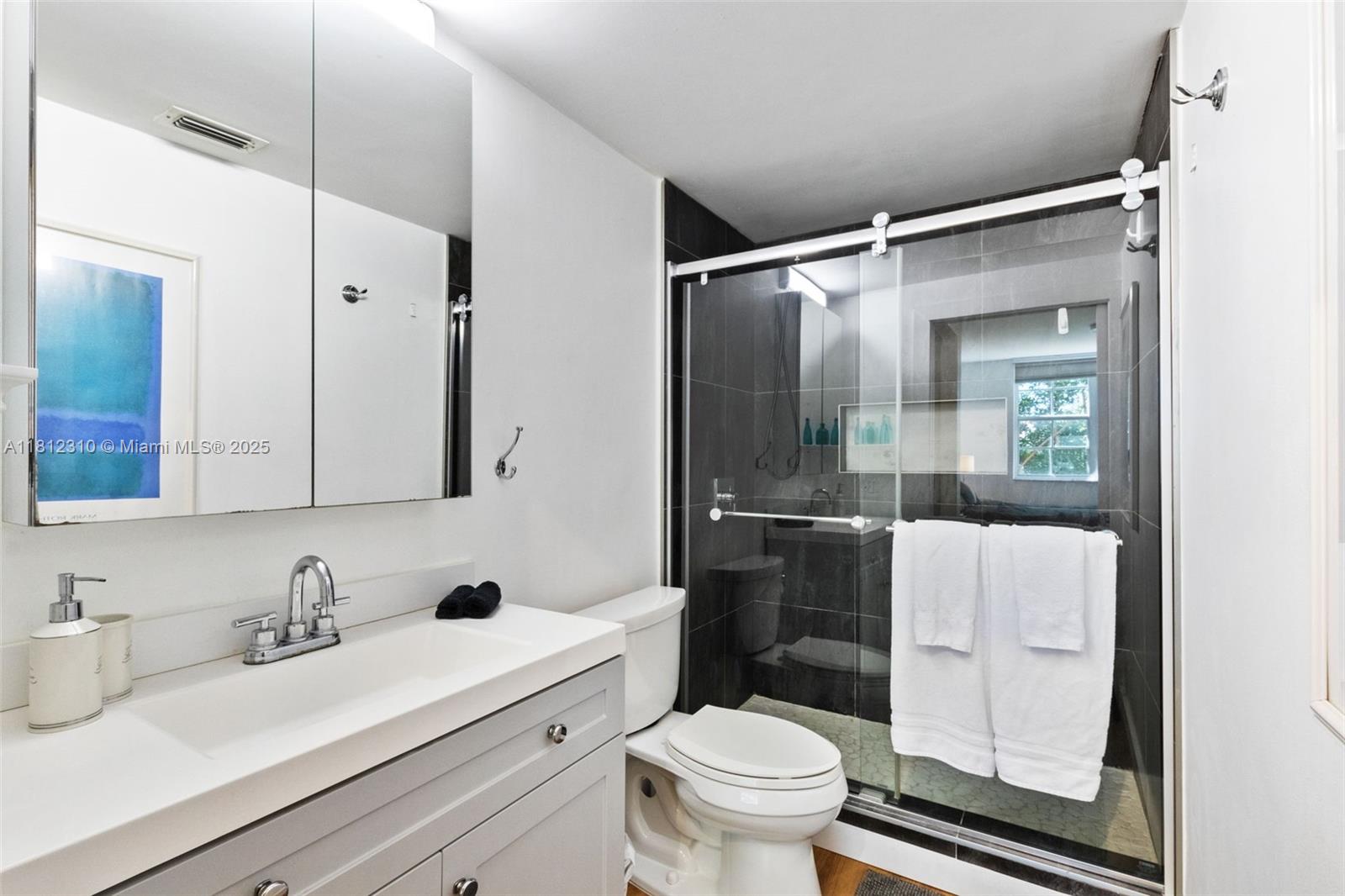 19999 E Country Club Dr #1106, Aventura FL 33180