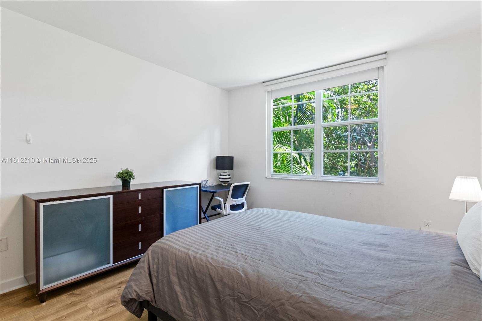 19999 E Country Club Dr #1106, Aventura FL 33180
