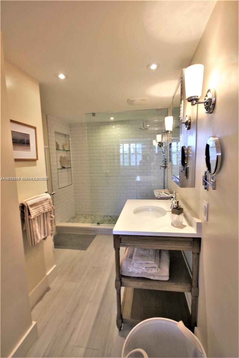 5161 Collins Ave #315, Miami Beach FL 33140