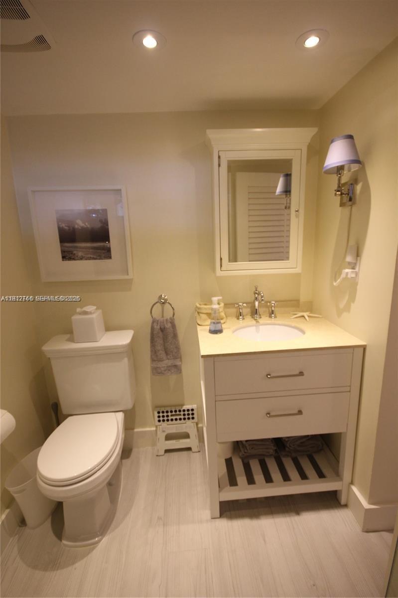 5161 Collins Ave #315, Miami Beach FL 33140
