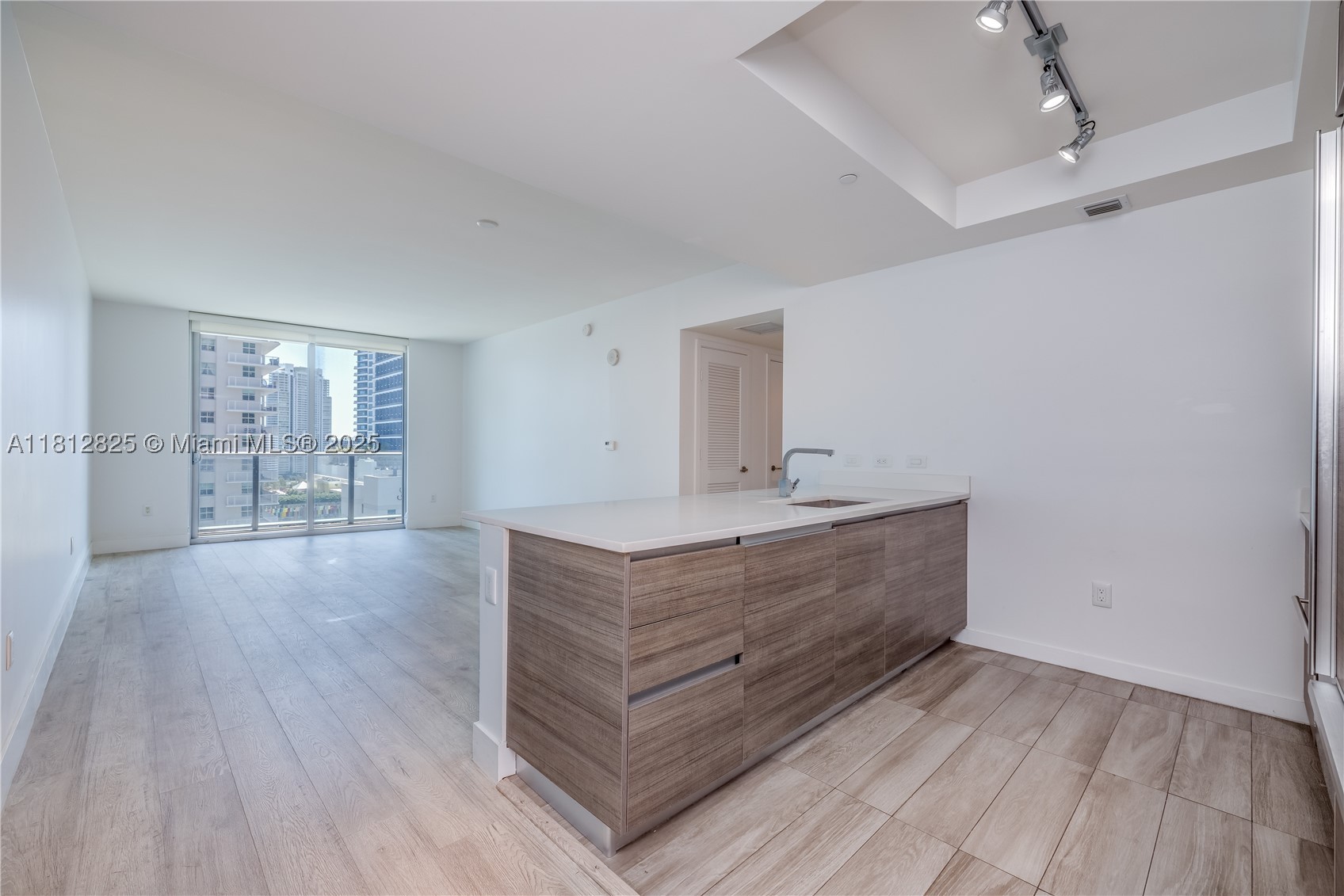 1100 S Miami Ave #1704, Miami FL 33130