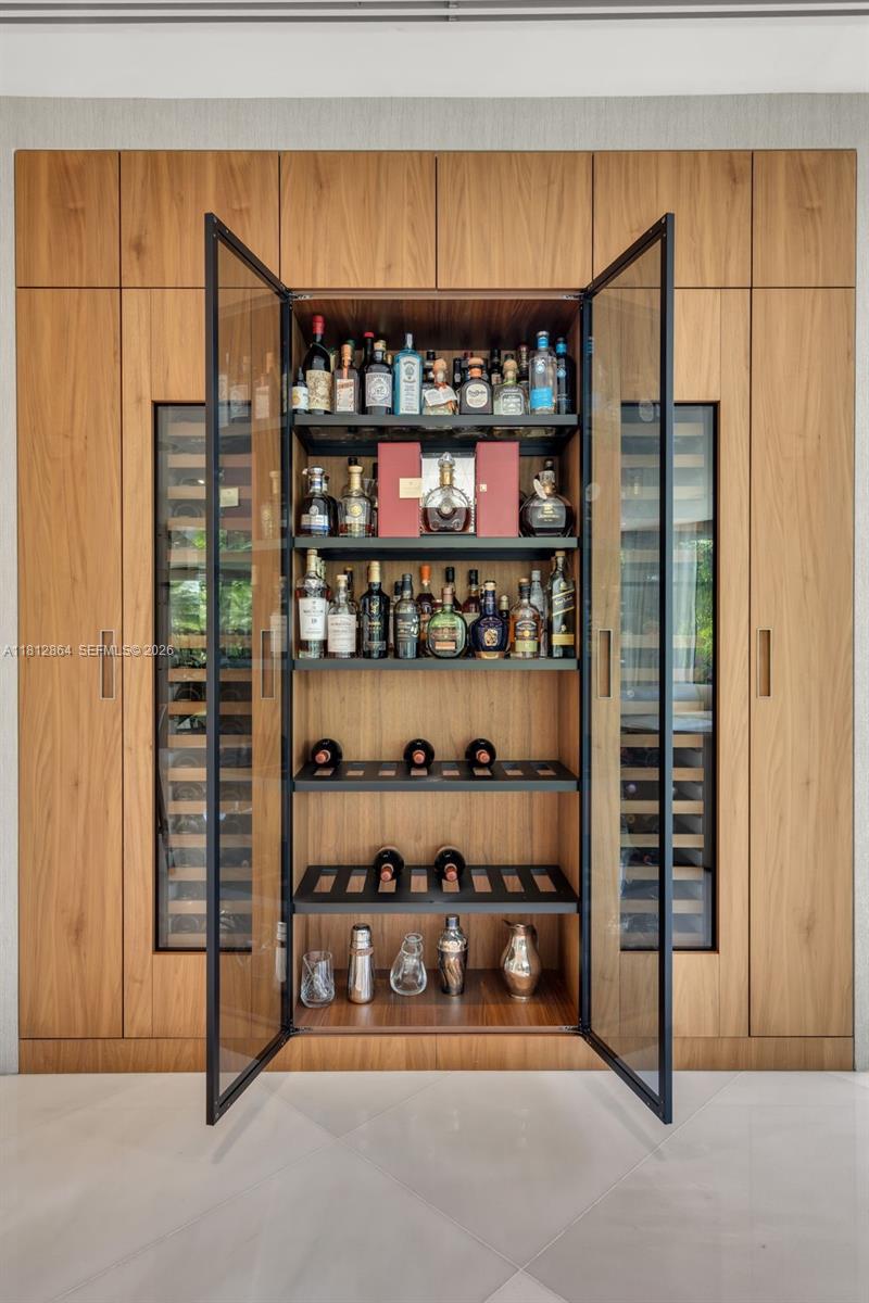 420 Island Dr, Key Biscayne FL 33149