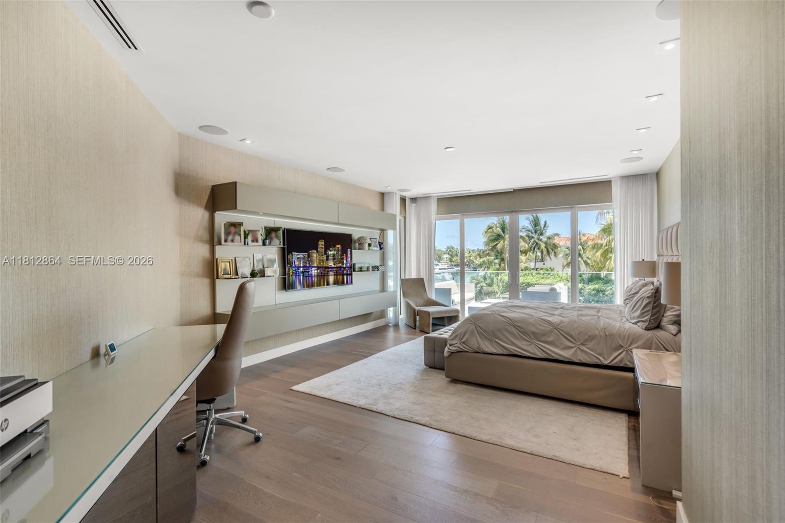 420 Island Dr, Key Biscayne FL 33149