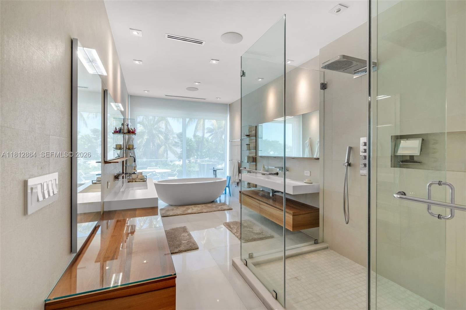 420 Island Dr, Key Biscayne FL 33149