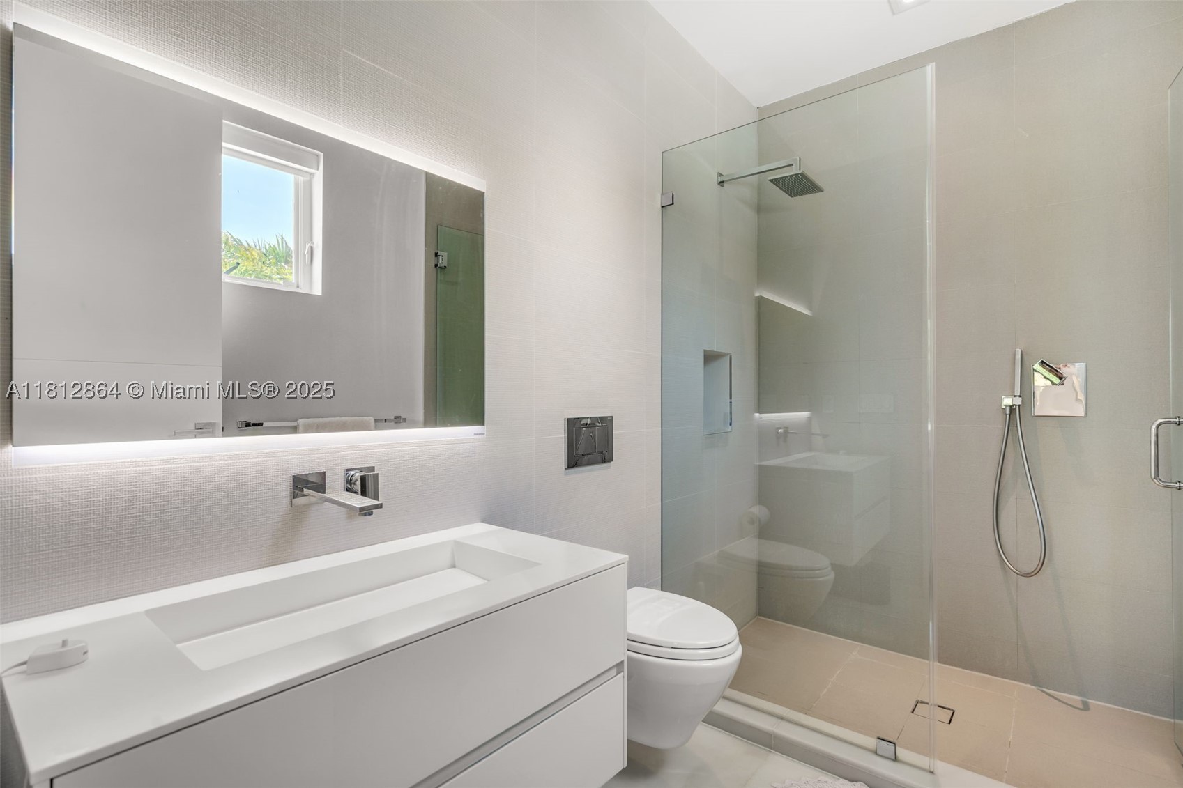 420 Island Dr, Key Biscayne FL 33149