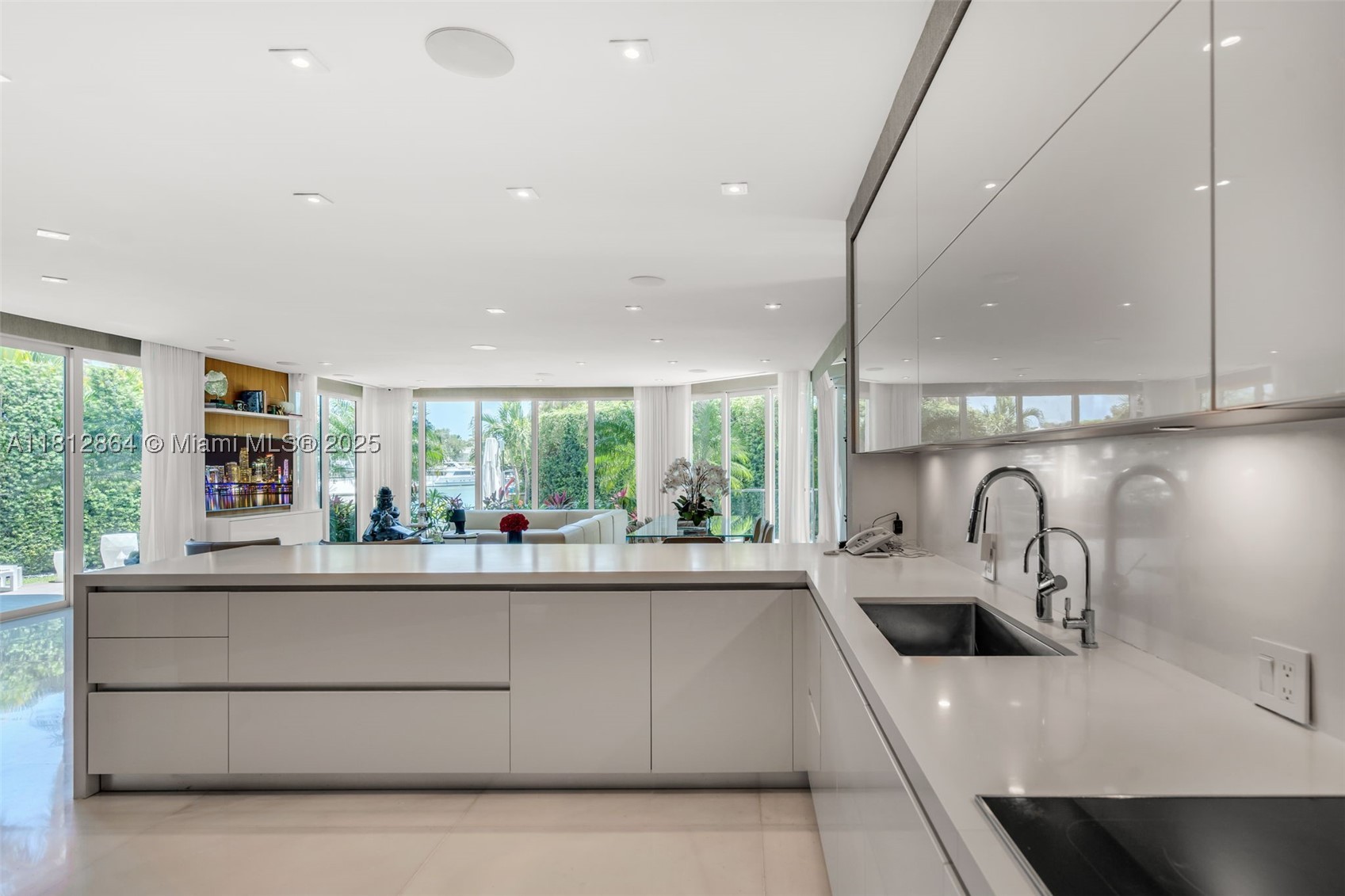 420 Island Dr, Key Biscayne FL 33149