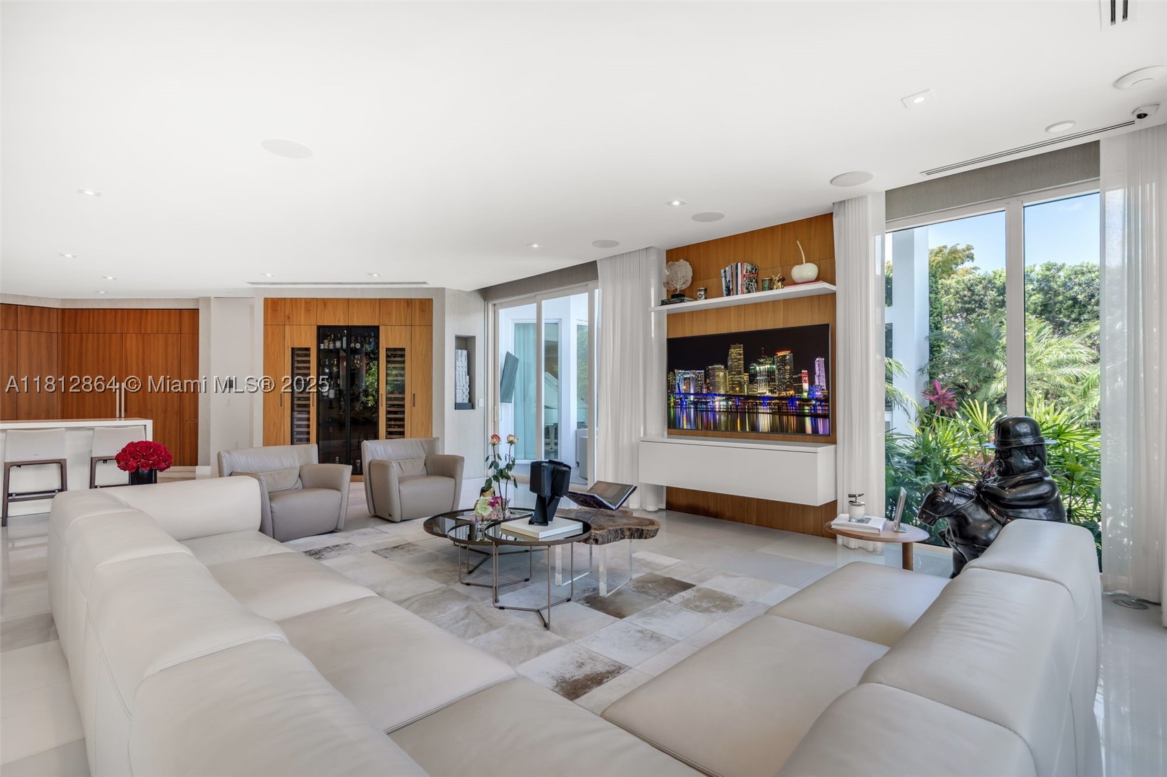 420 Island Dr, Key Biscayne FL 33149