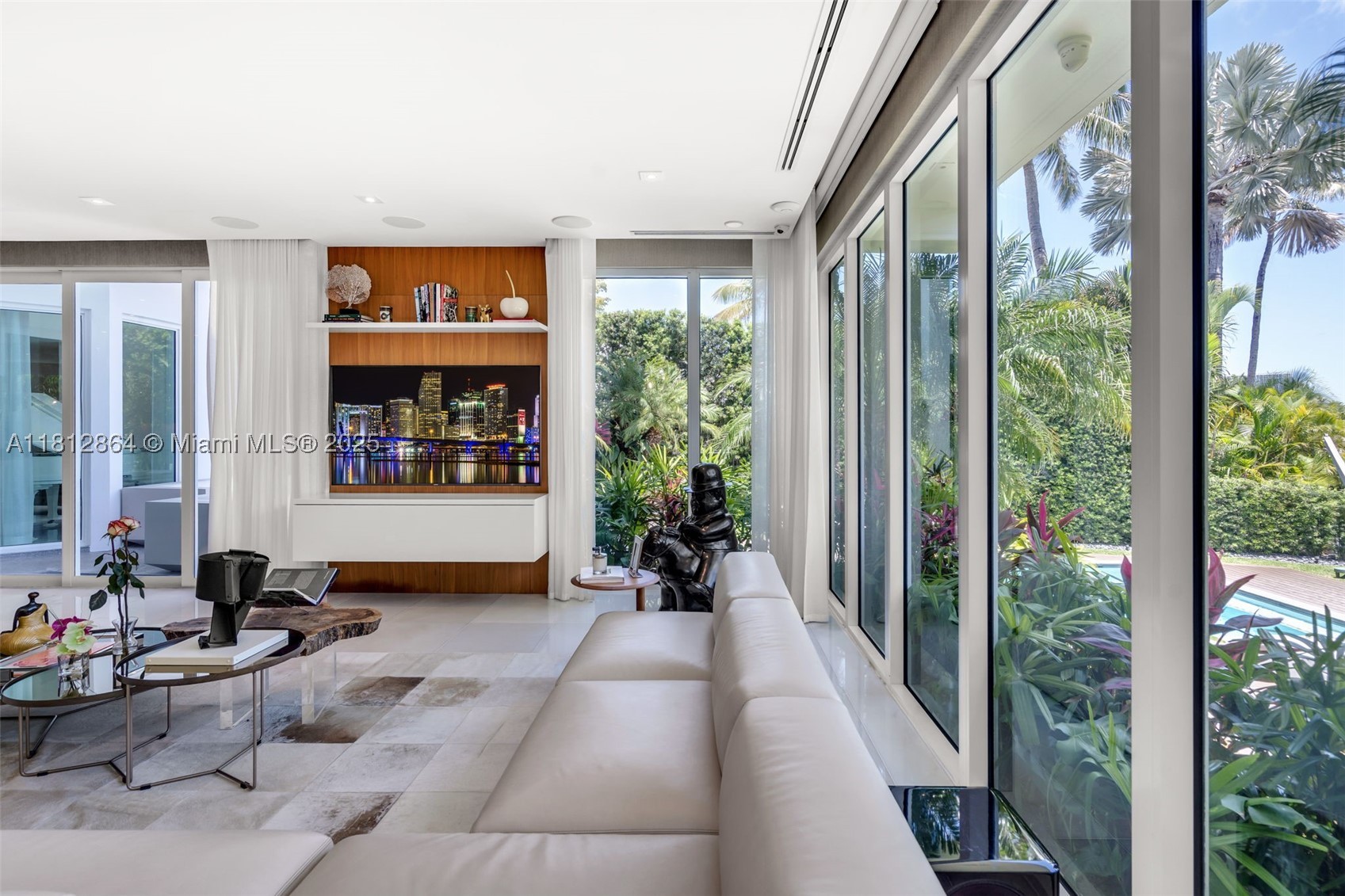 420 Island Dr, Key Biscayne FL 33149