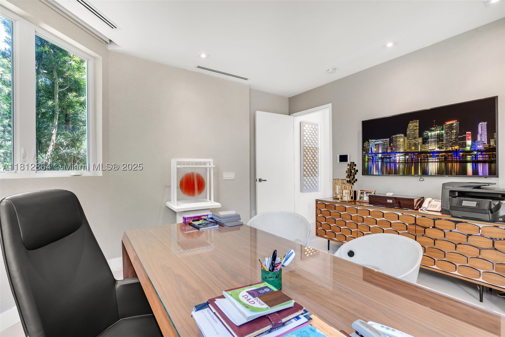 420 Island Dr, Key Biscayne FL 33149