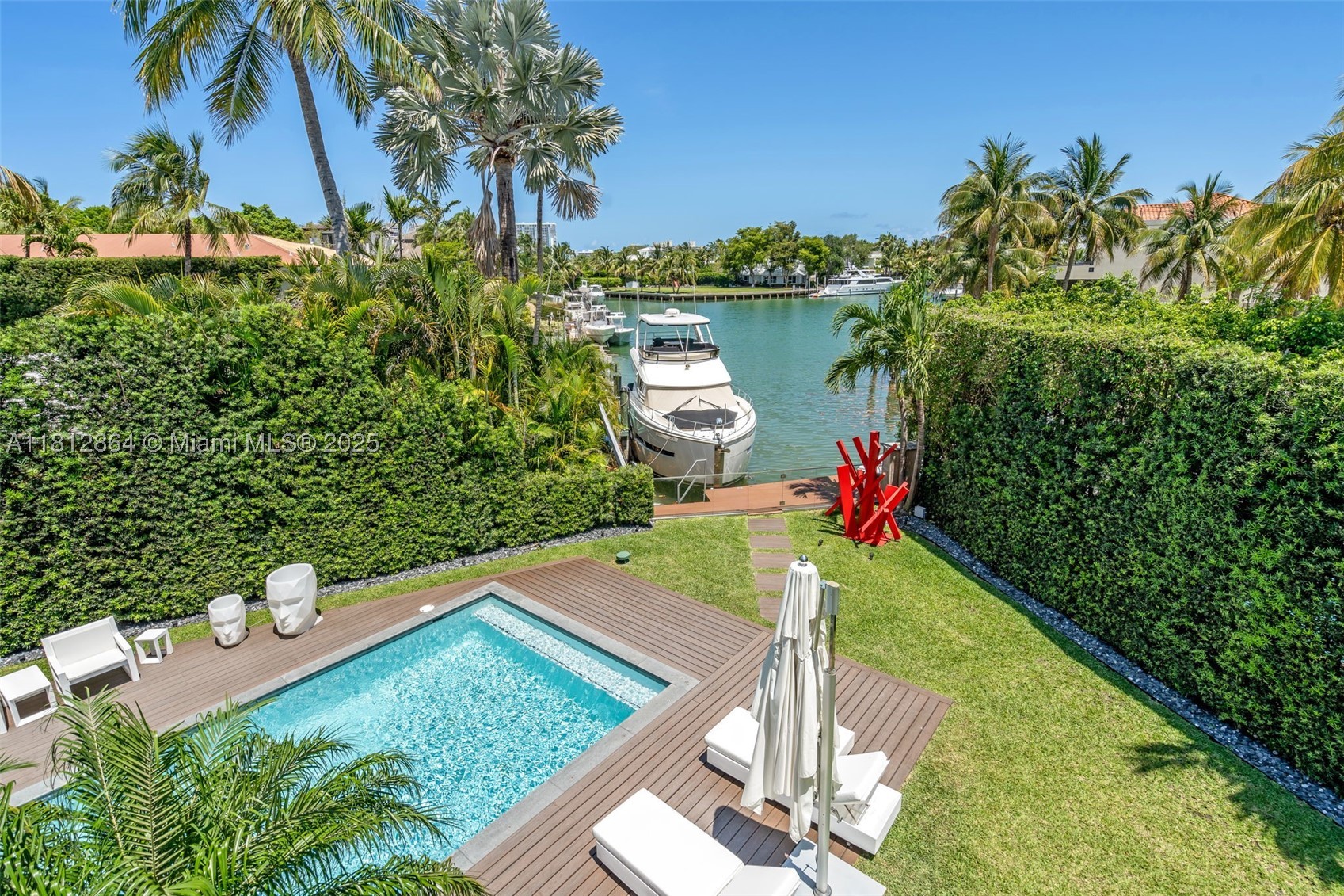 420 Island Dr, Key Biscayne FL 33149