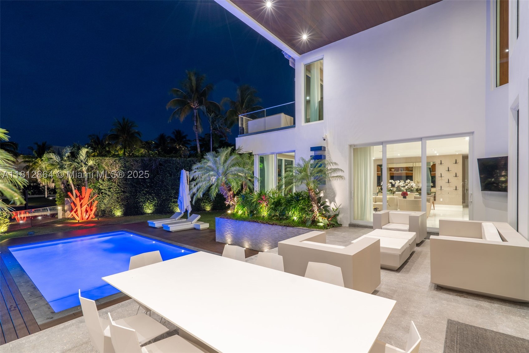 420 Island Dr, Key Biscayne FL 33149