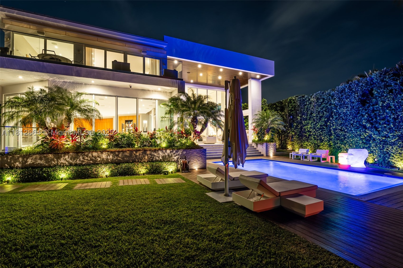 420 Island Dr, Key Biscayne FL 33149