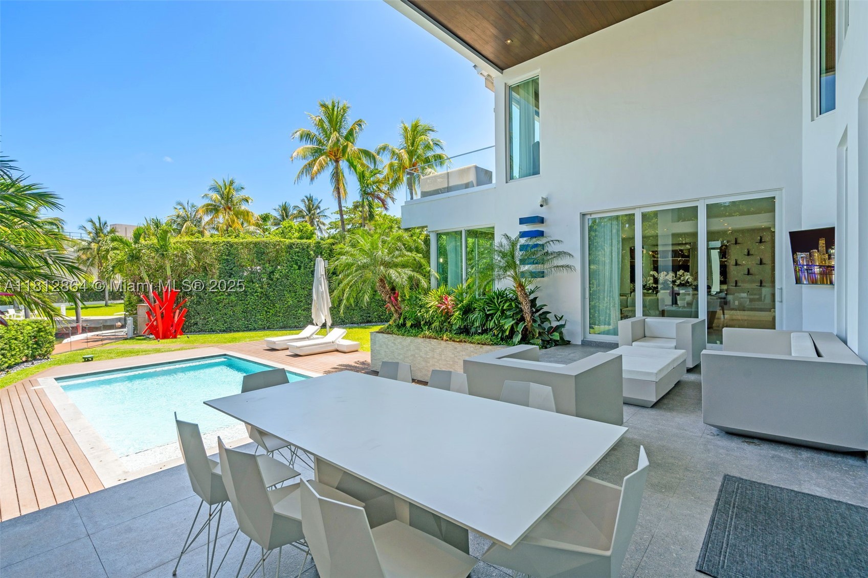 420 Island Dr, Key Biscayne FL 33149