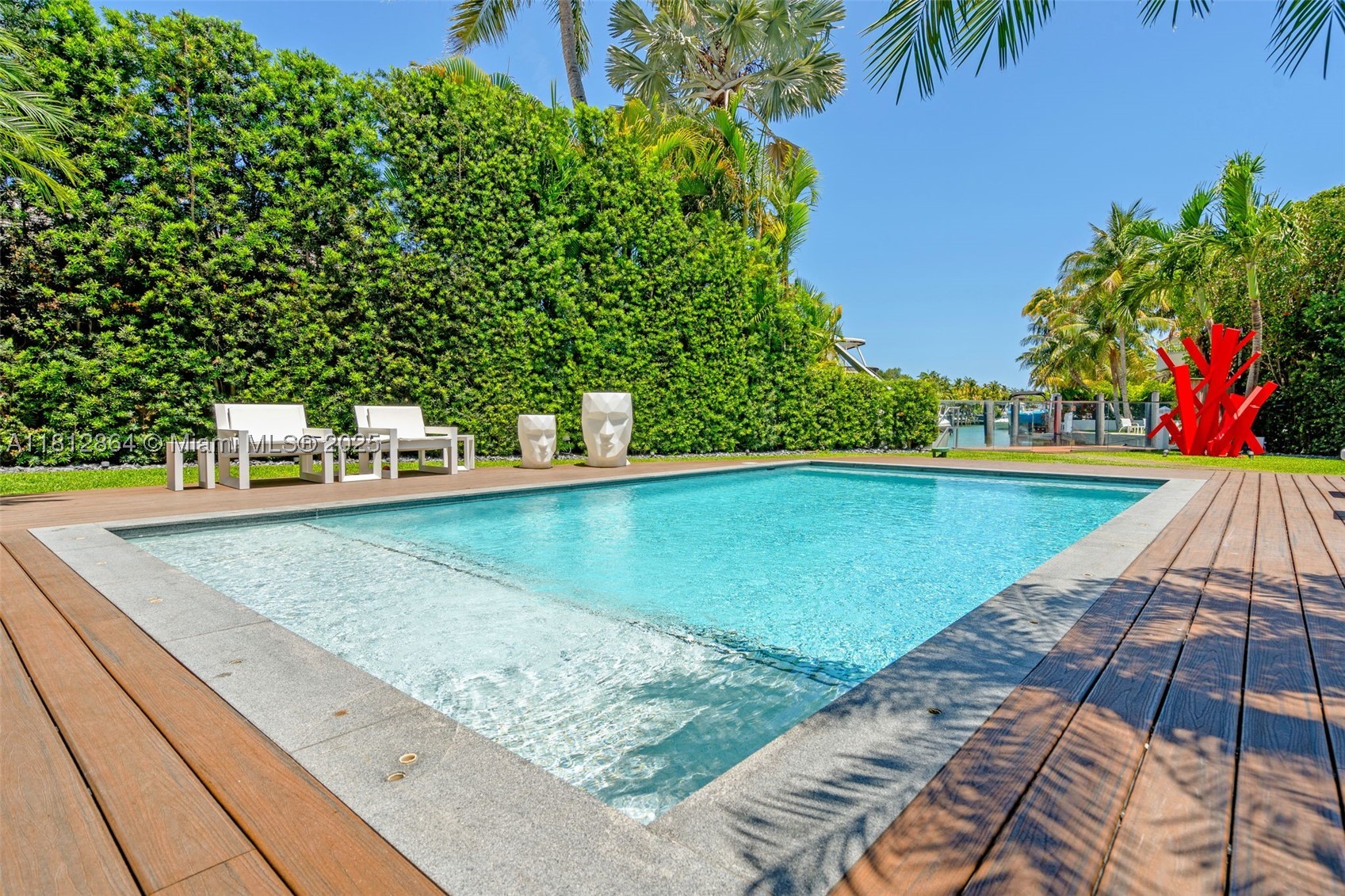 420 Island Dr, Key Biscayne FL 33149