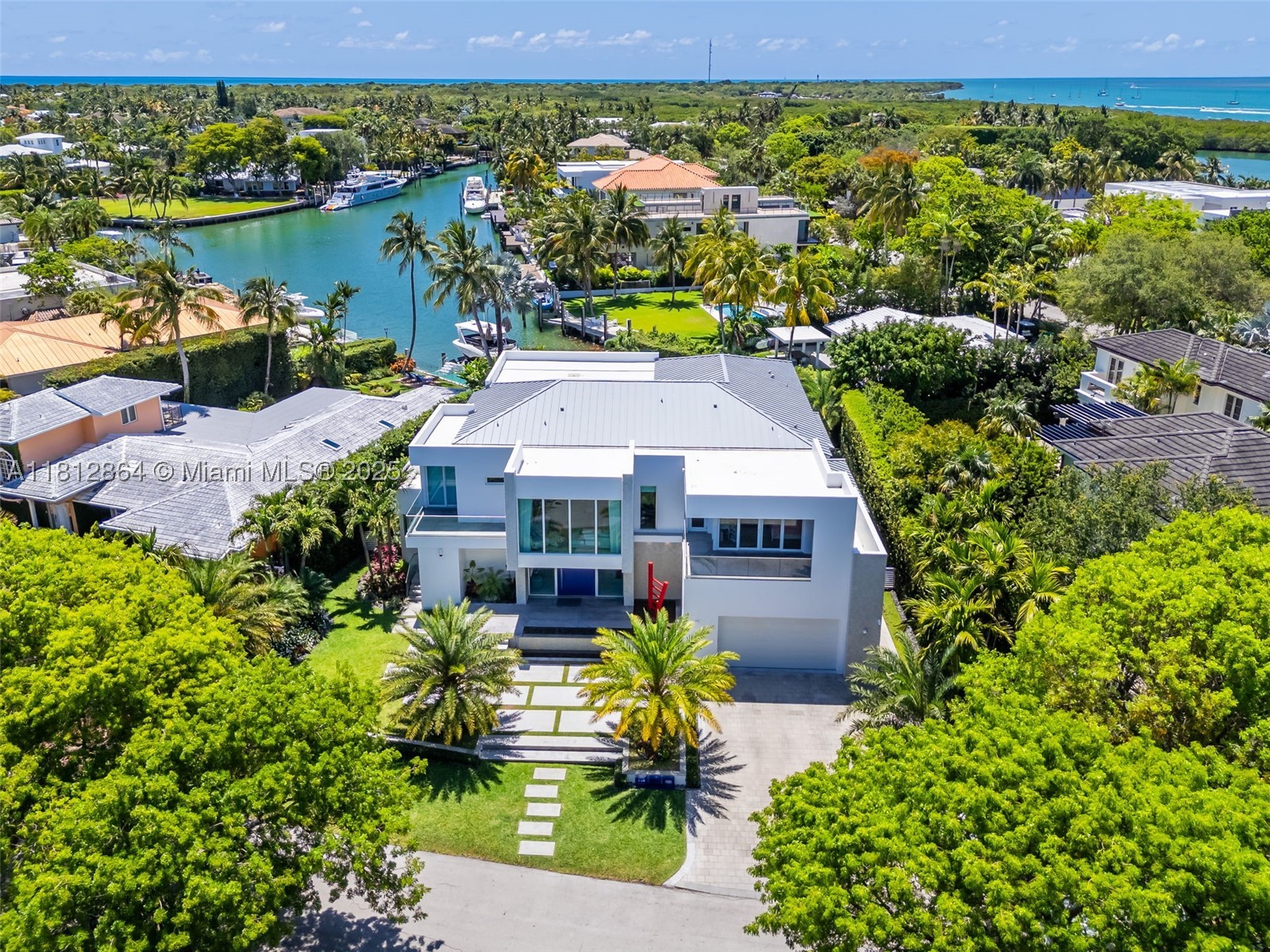 420 Island Dr, Key Biscayne FL 33149