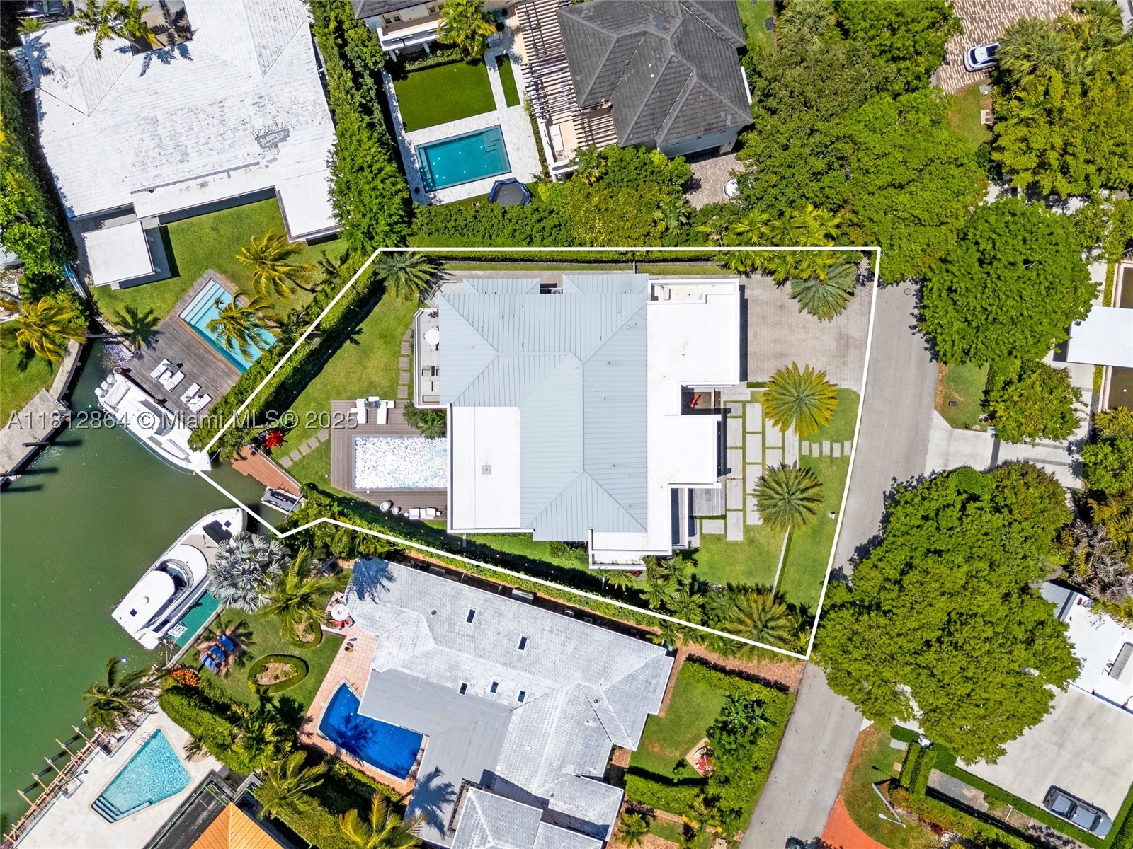 420 Island Dr, Key Biscayne FL 33149