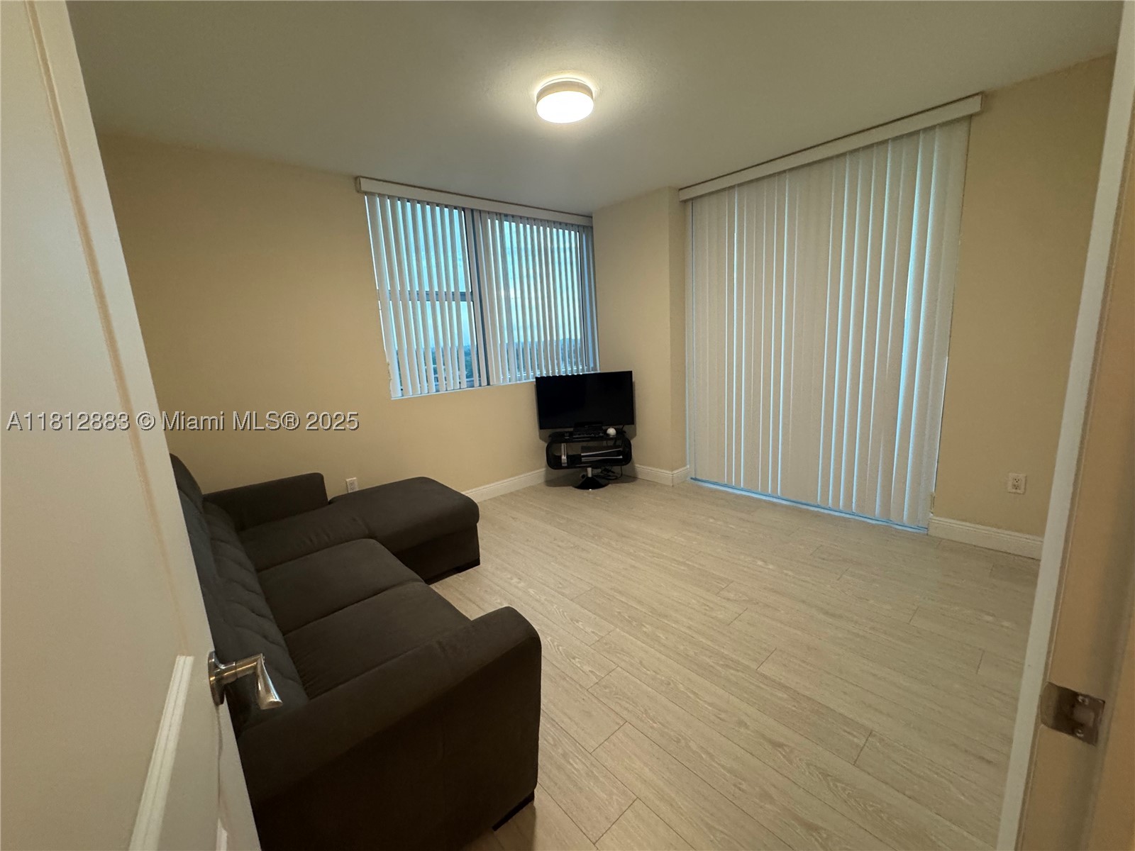 2641 N Flamingo Rd #1001N, Sunrise FL 33323