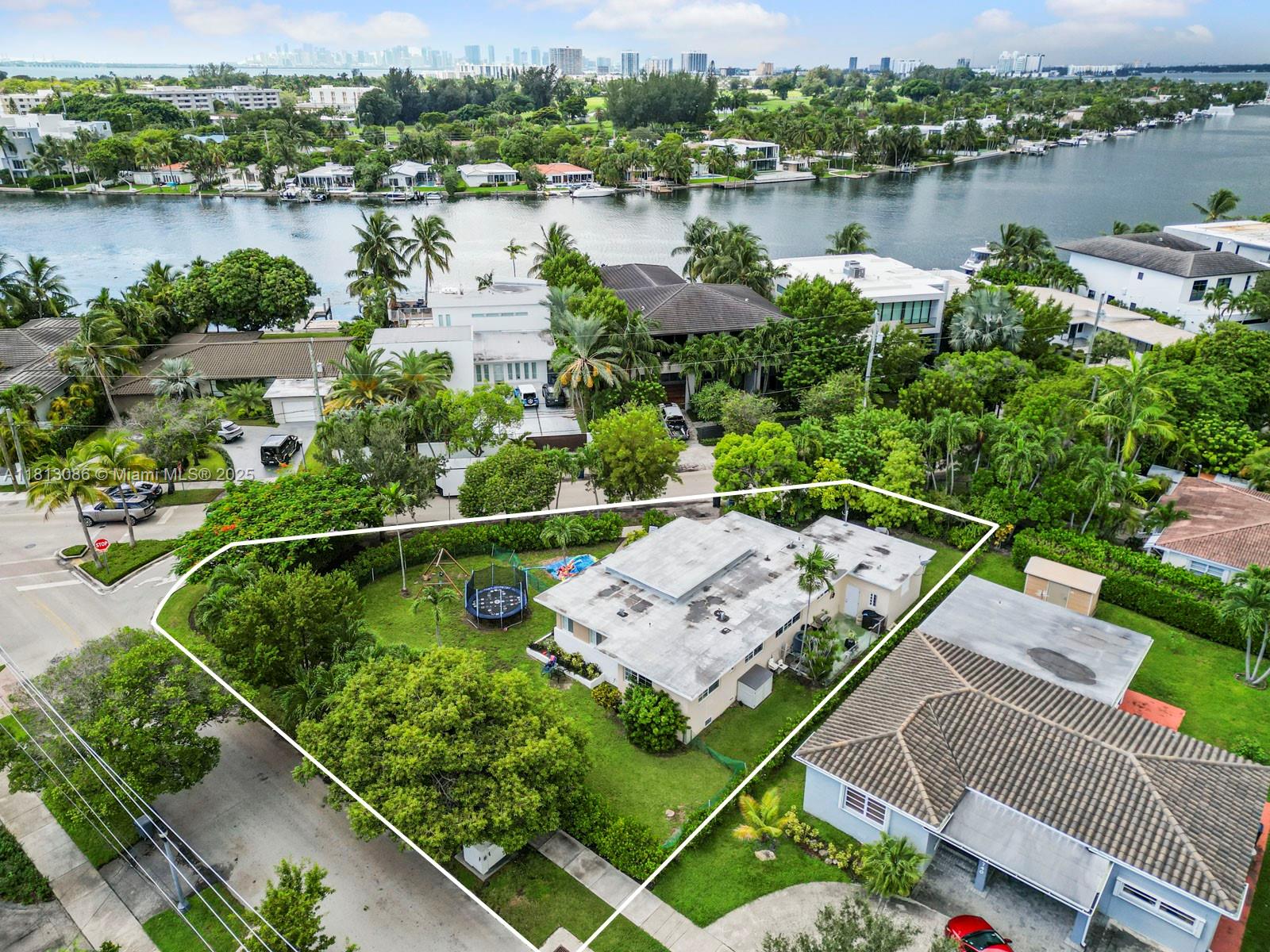 1201 S Biscayne Point Rd, Miami Beach FL 33141