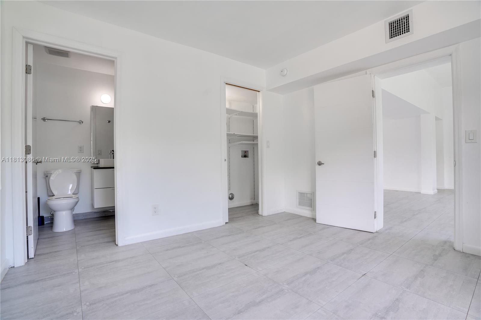 1201 S Biscayne Point Rd, Miami Beach FL 33141