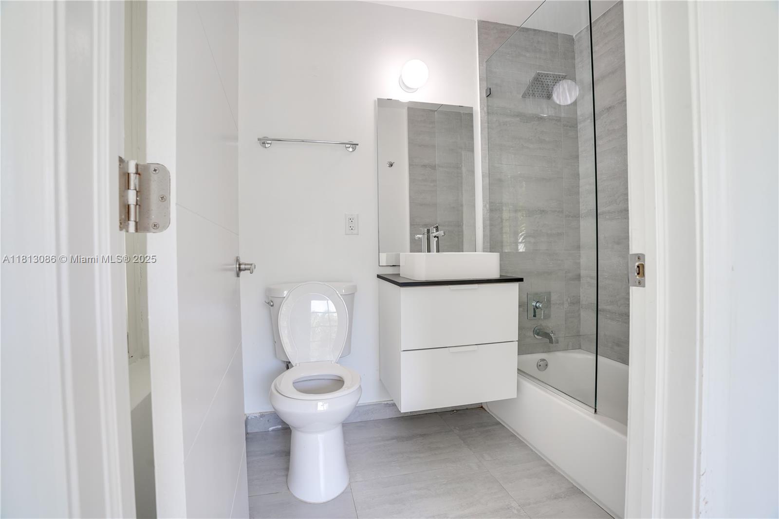 1201 S Biscayne Point Rd, Miami Beach FL 33141