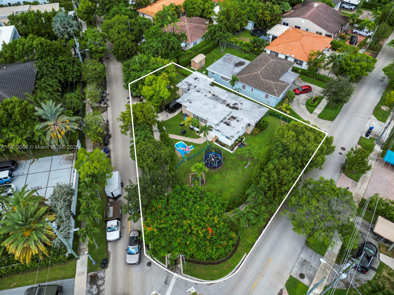 1201 S Biscayne Point Rd, Miami Beach FL 33141