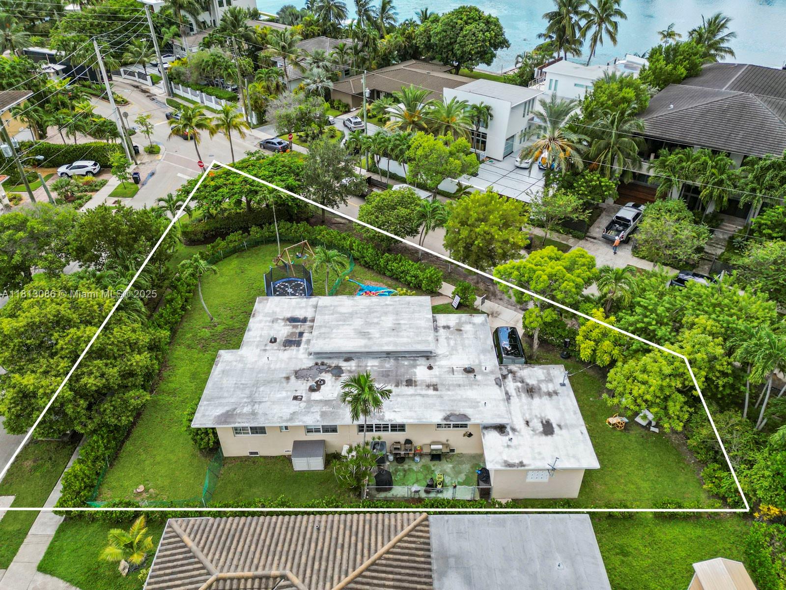 1201 S Biscayne Point Rd, Miami Beach FL 33141