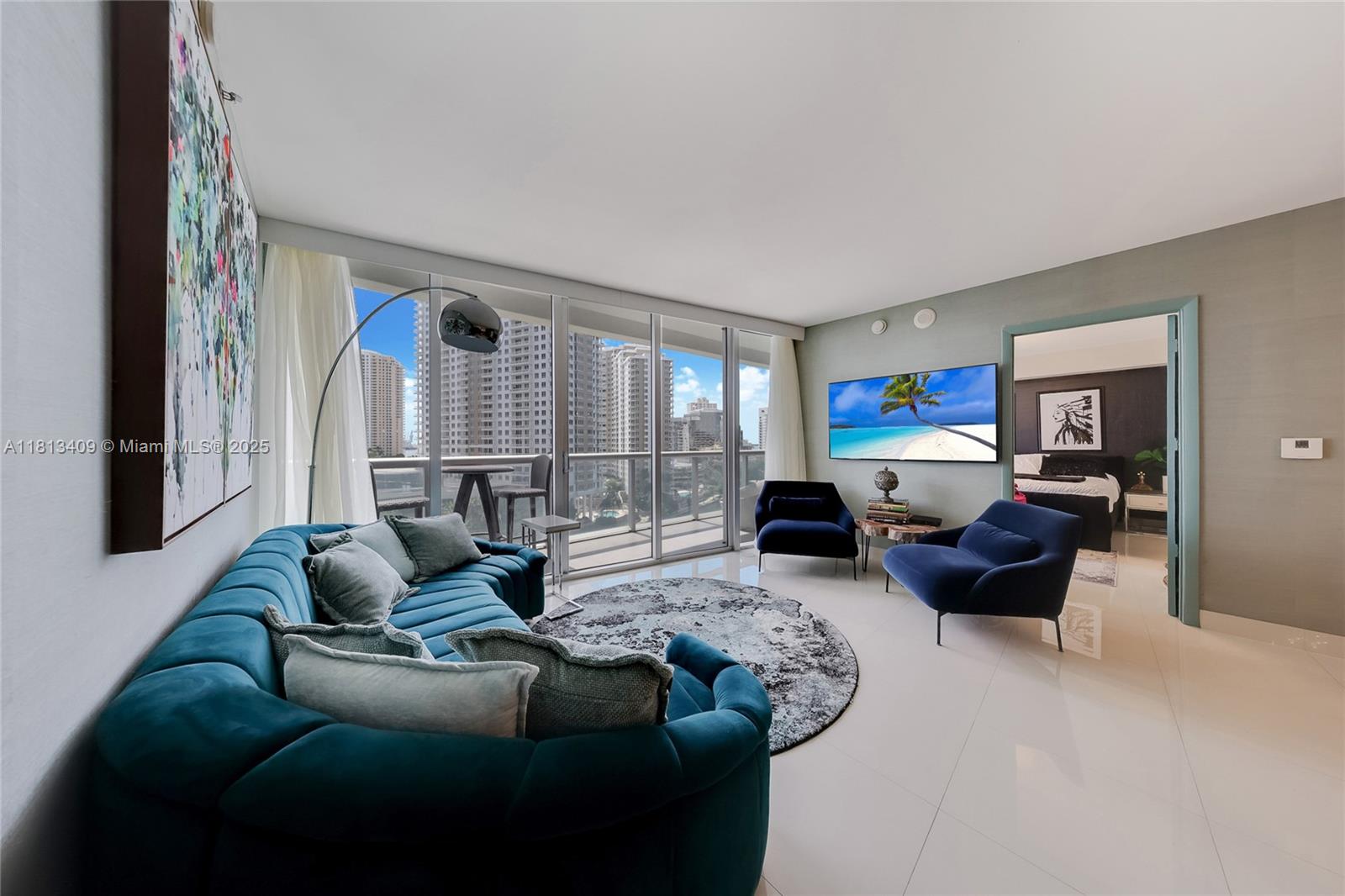 465 Brickell Ave #1019, Miami FL 33131