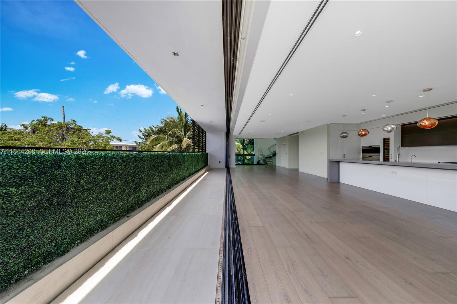 420 N Hibiscus Dr, Miami Beach FL 33139