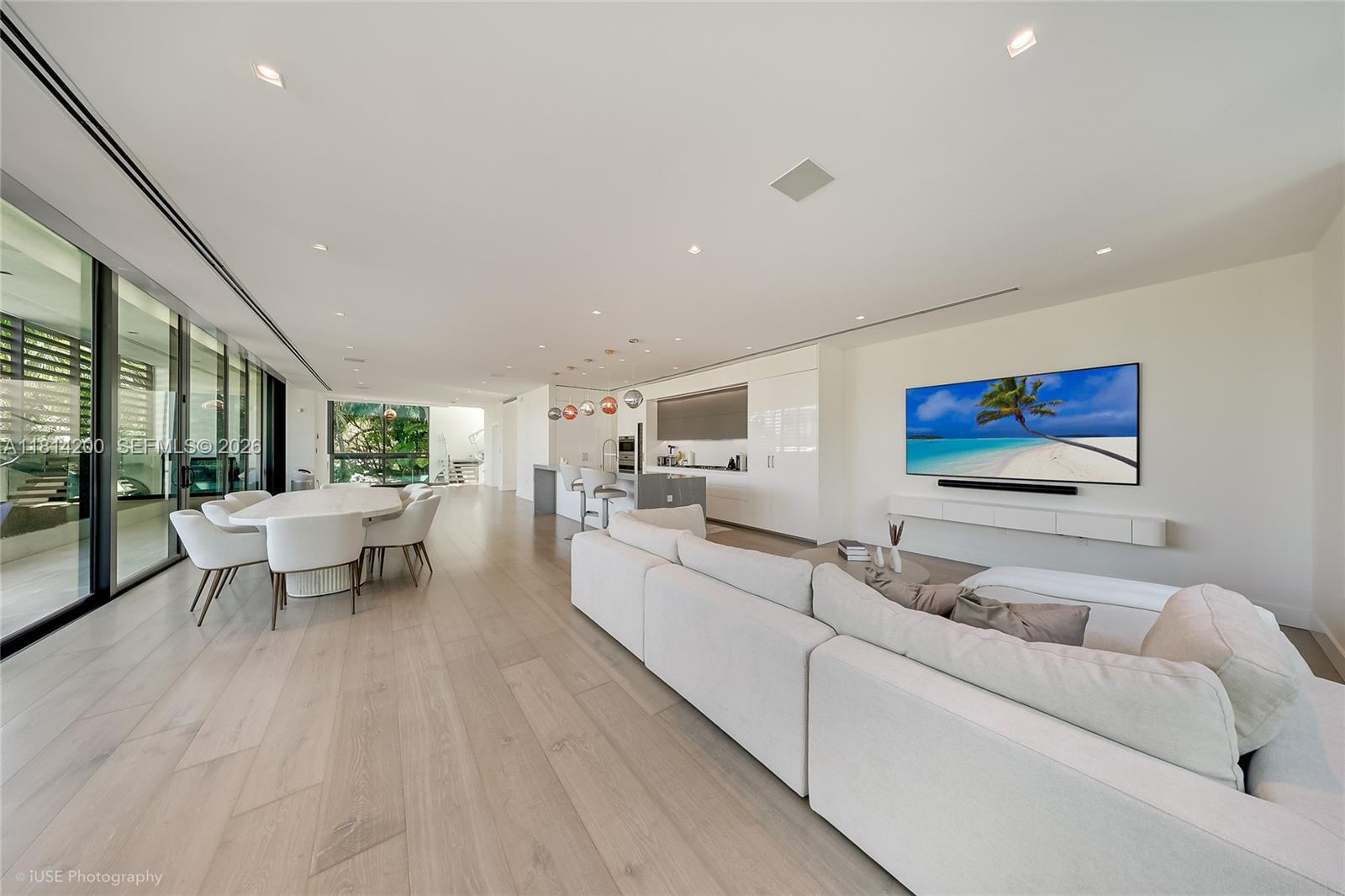 420 N Hibiscus Dr, Miami Beach FL 33139