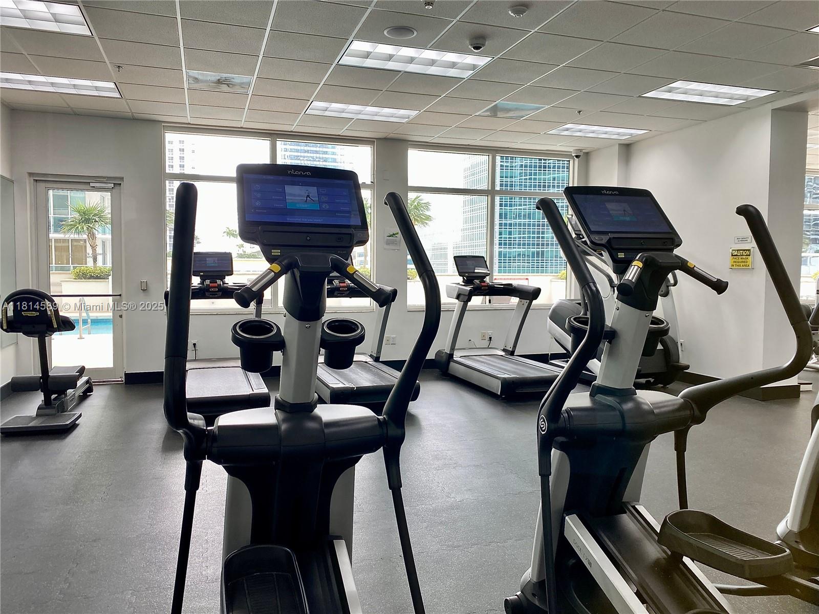 1200 Brickell Bay Dr #1617, Miami FL 33131