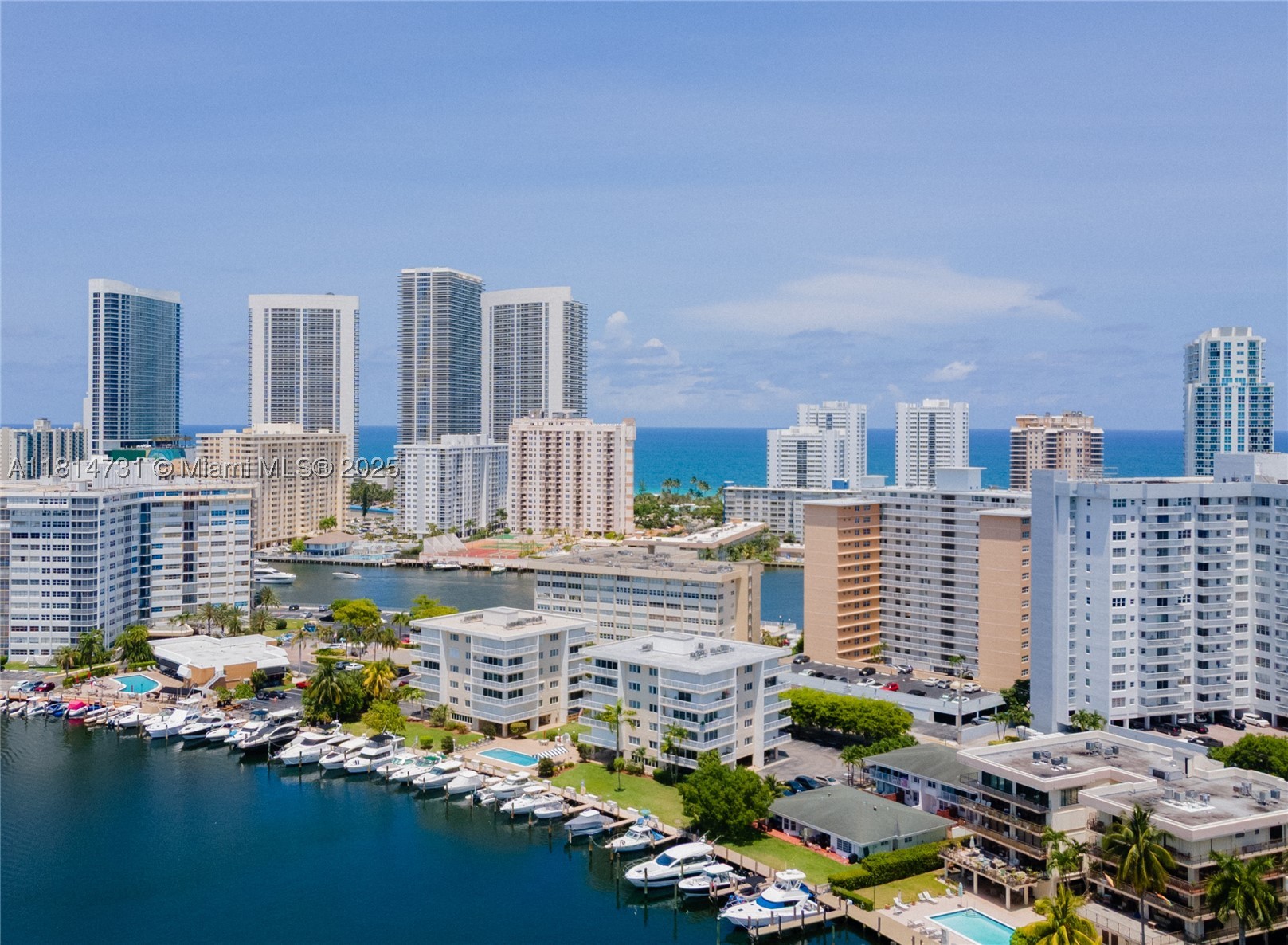 120 Golden Isles Dr #33B, Hallandale Beach FL 33009