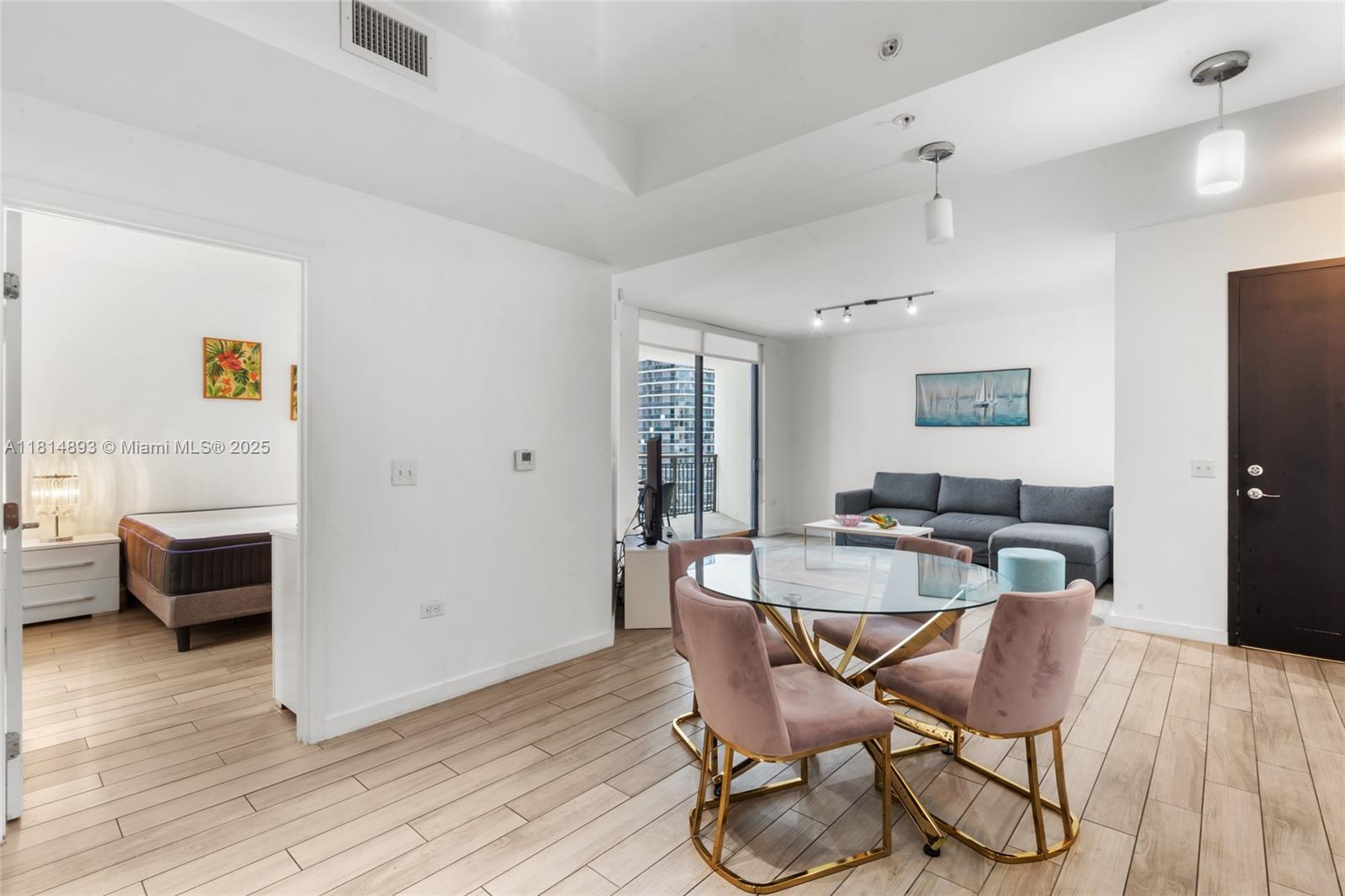 999 SW 1st Ave #2601, Miami FL 33130