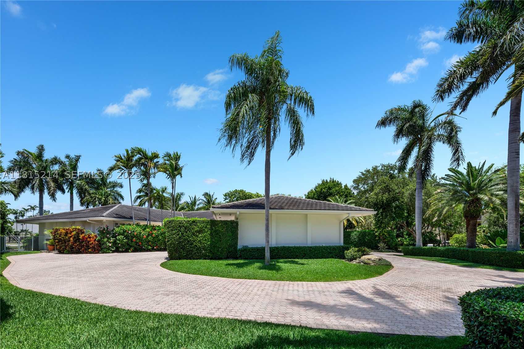435 Marquesa Dr, Coral Gables FL 33156