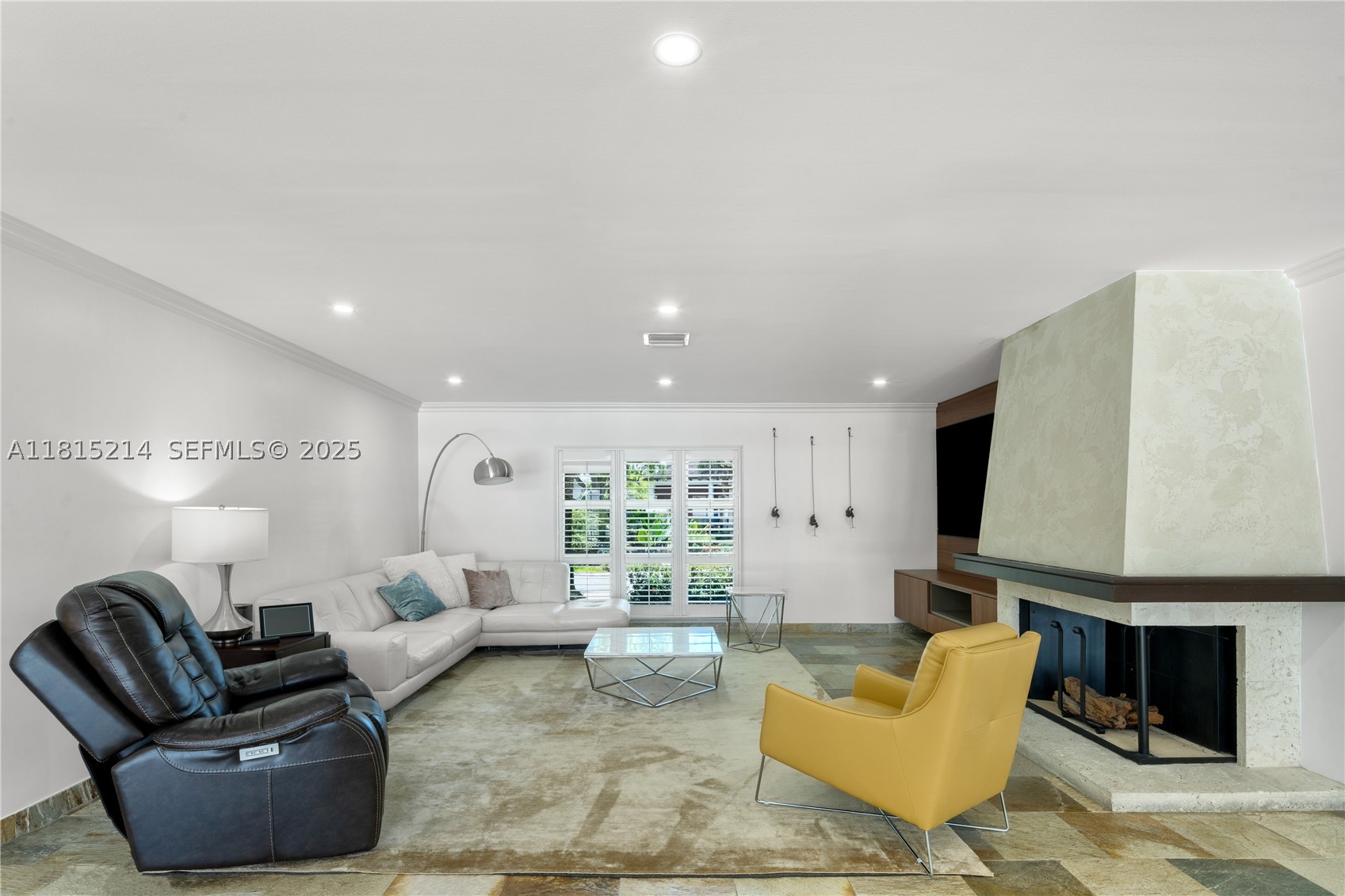 435 Marquesa Dr, Coral Gables FL 33156