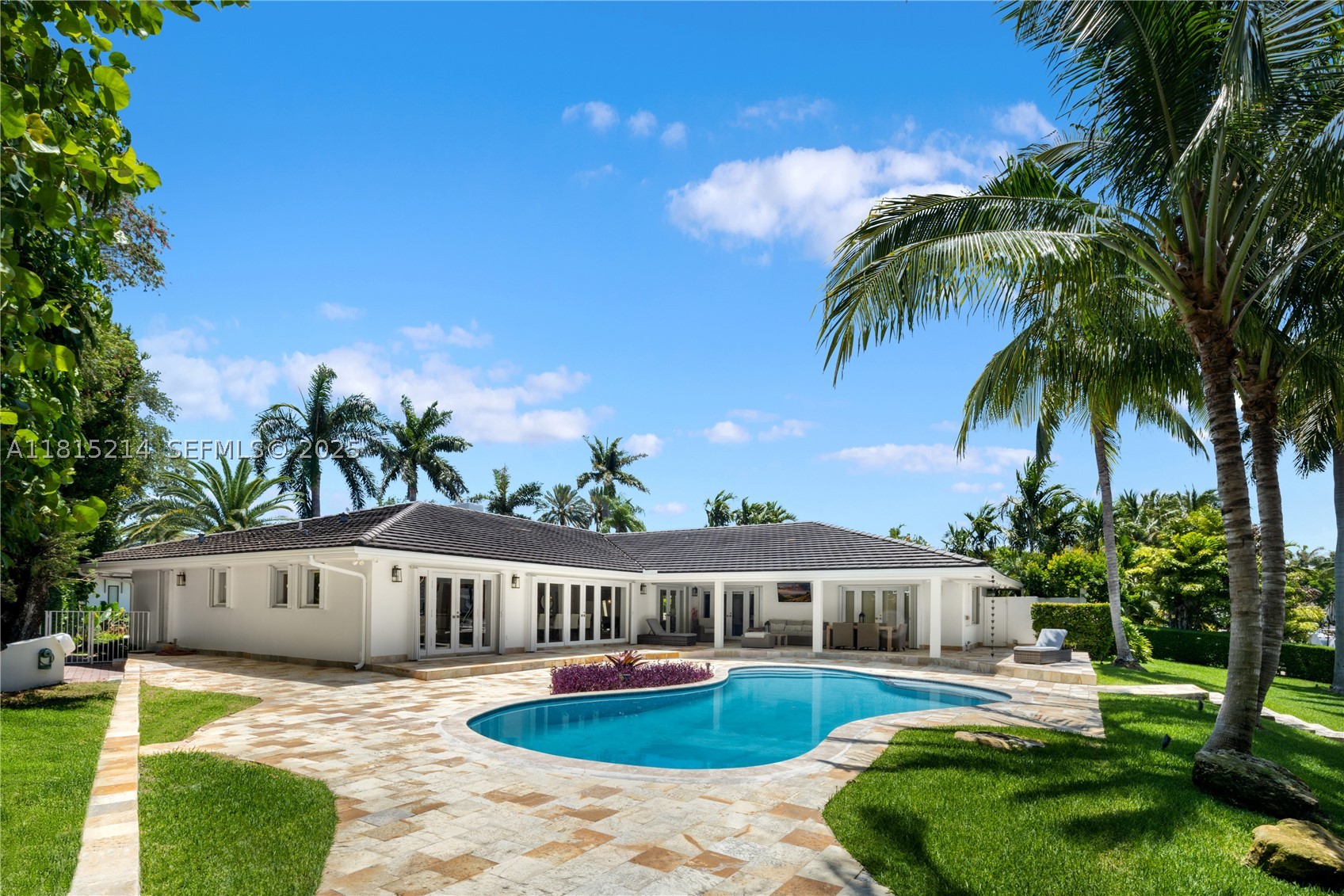 435 Marquesa Dr, Coral Gables FL 33156