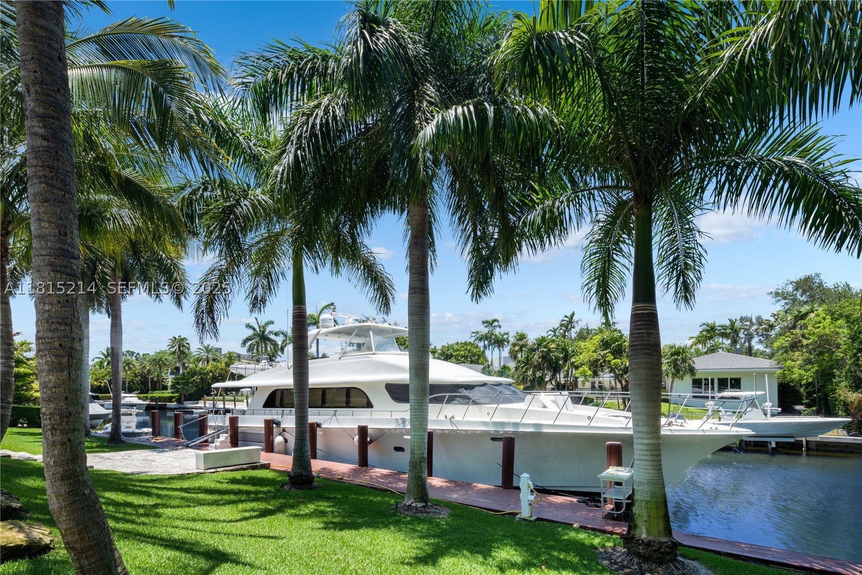 435 Marquesa Dr, Coral Gables FL 33156