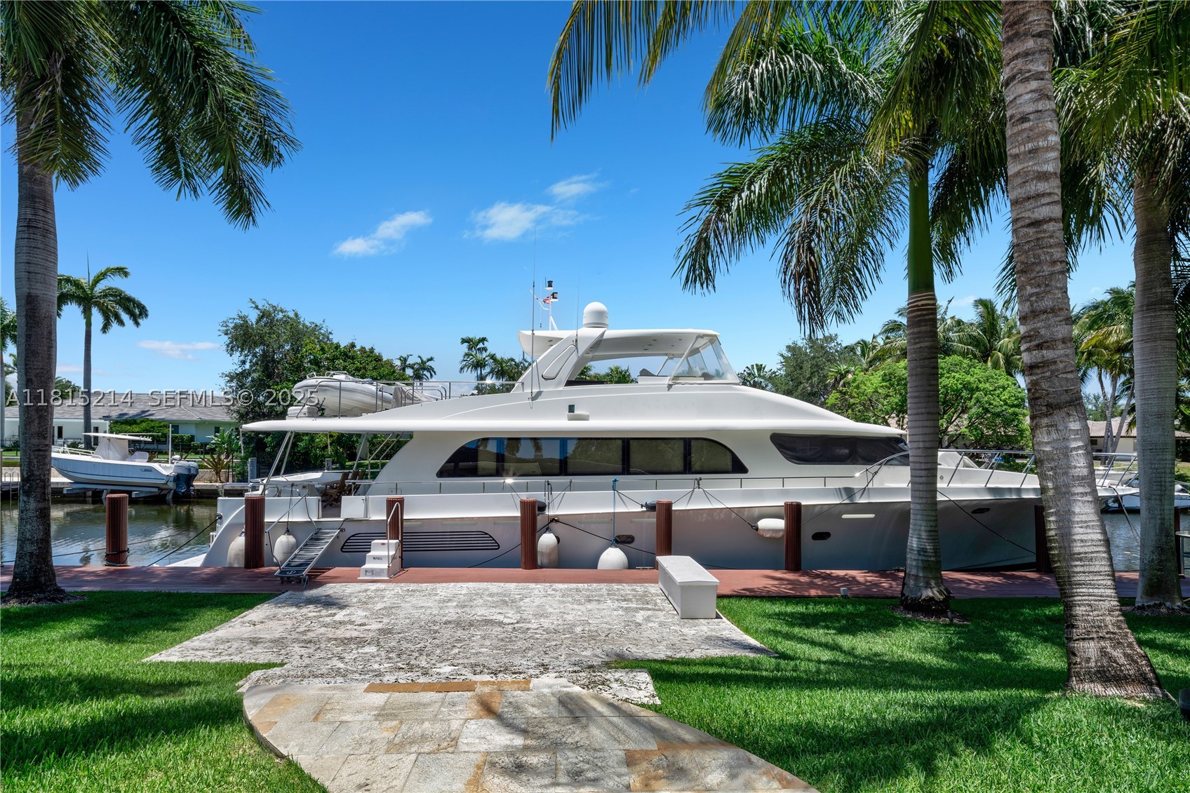 435 Marquesa Dr, Coral Gables FL 33156
