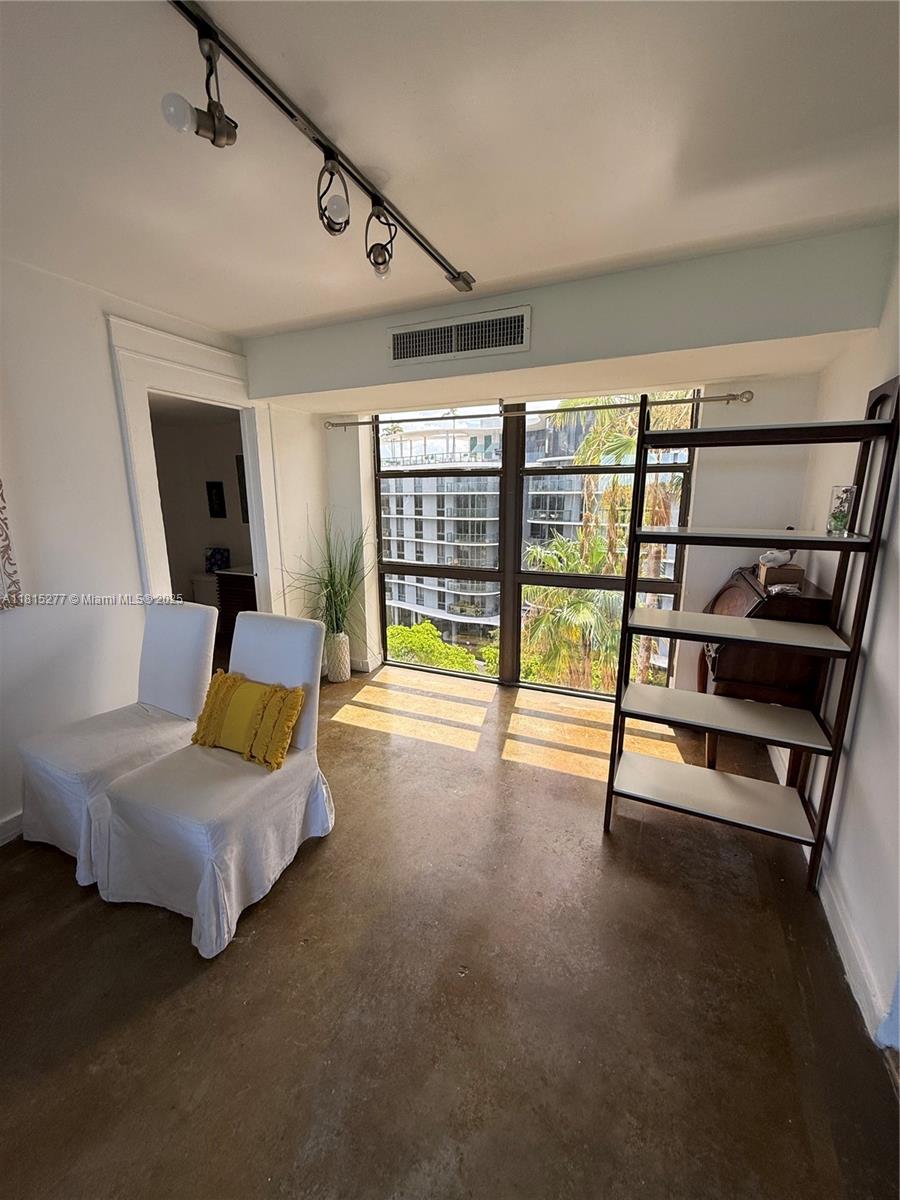 5701 Biscayne Blvd #701, Miami FL 33137