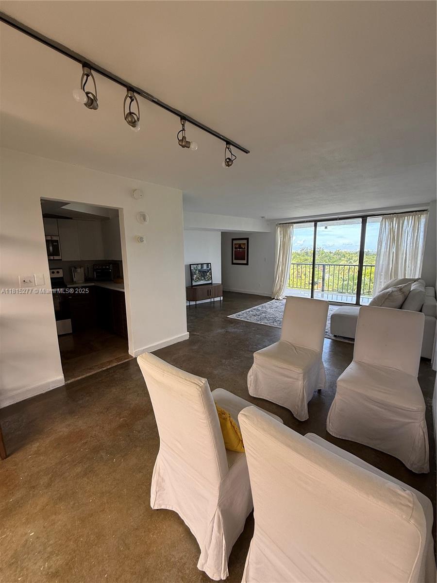 5701 Biscayne Blvd #701, Miami FL 33137
