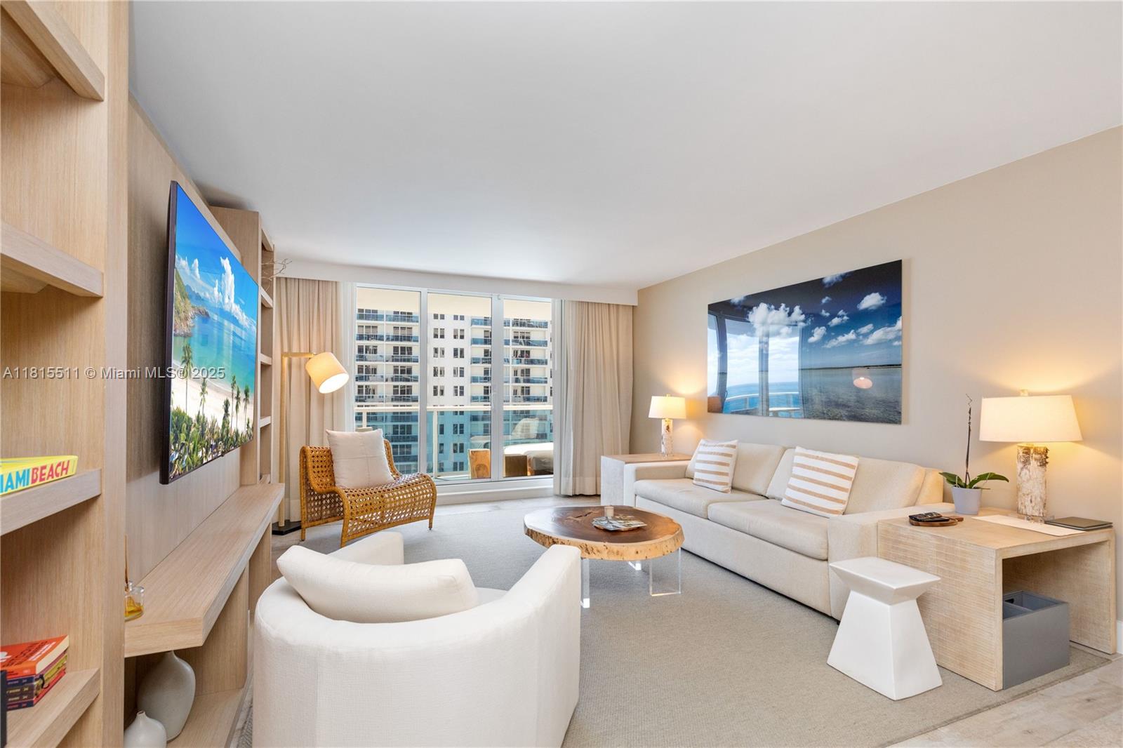 102 24th St #1112, Miami Beach FL 33139