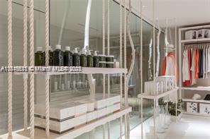 102 24th St #1112, Miami Beach FL 33139