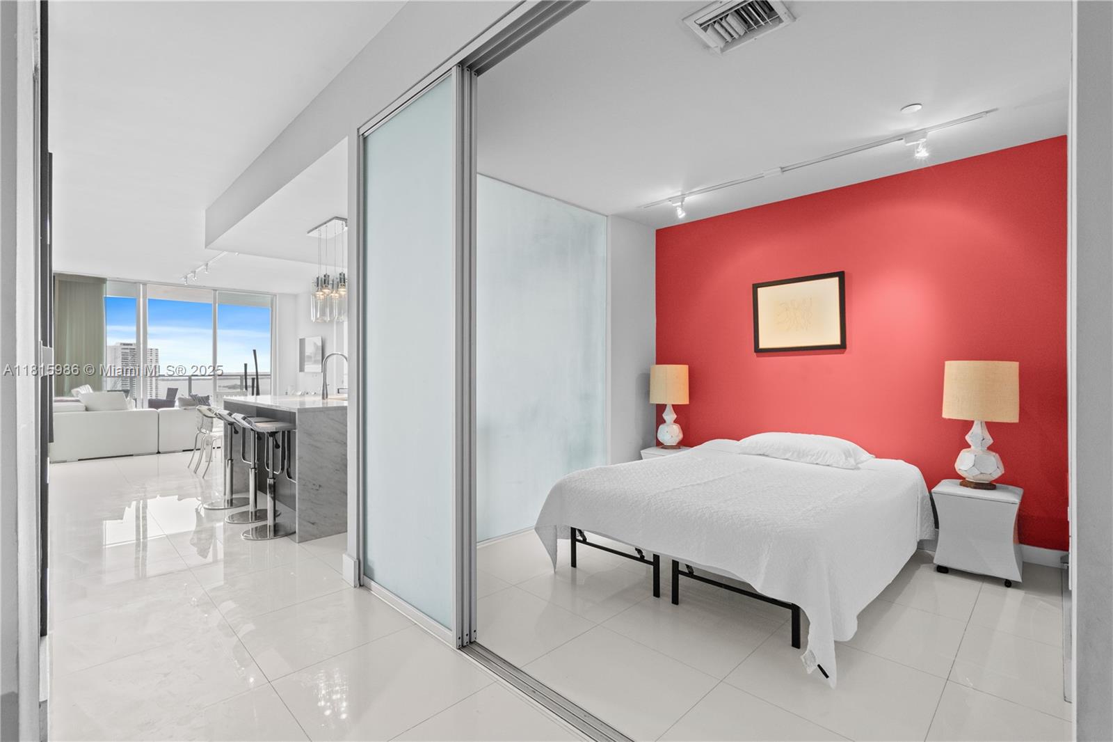900 Biscayne Blvd #2408, Miami FL 33132