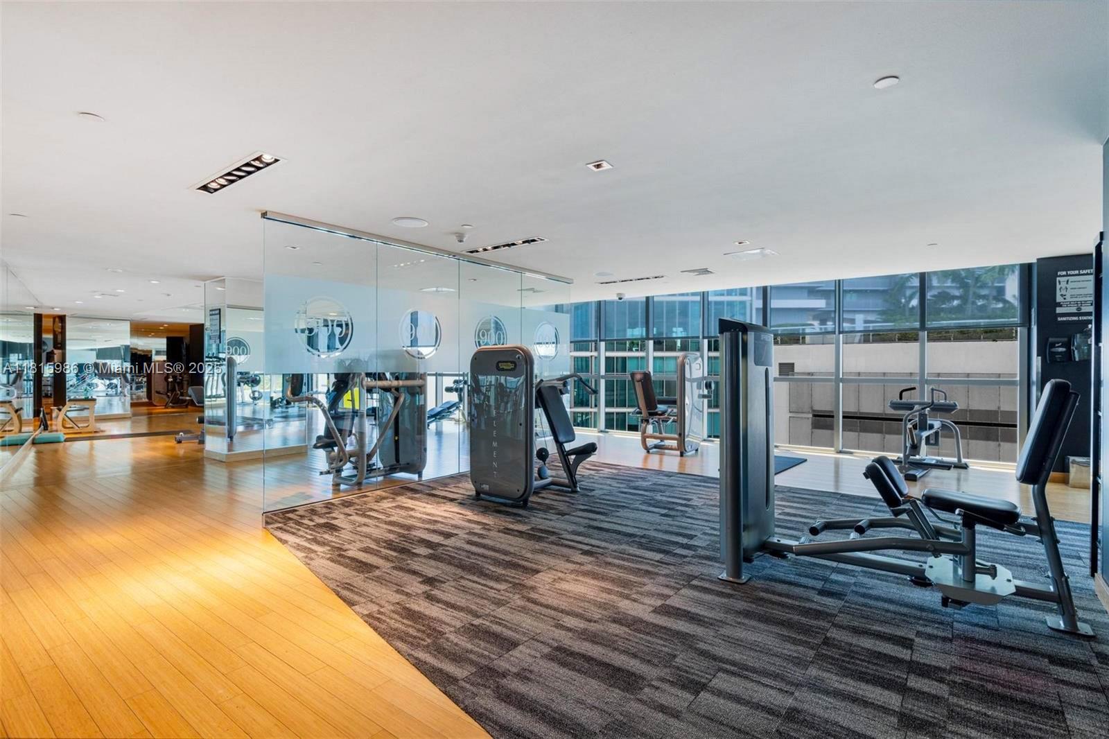 900 Biscayne Blvd #2408, Miami FL 33132