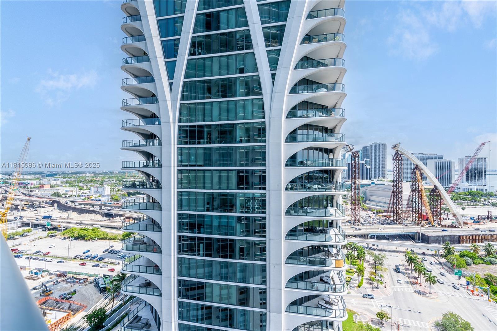 900 Biscayne Blvd #2408, Miami FL 33132