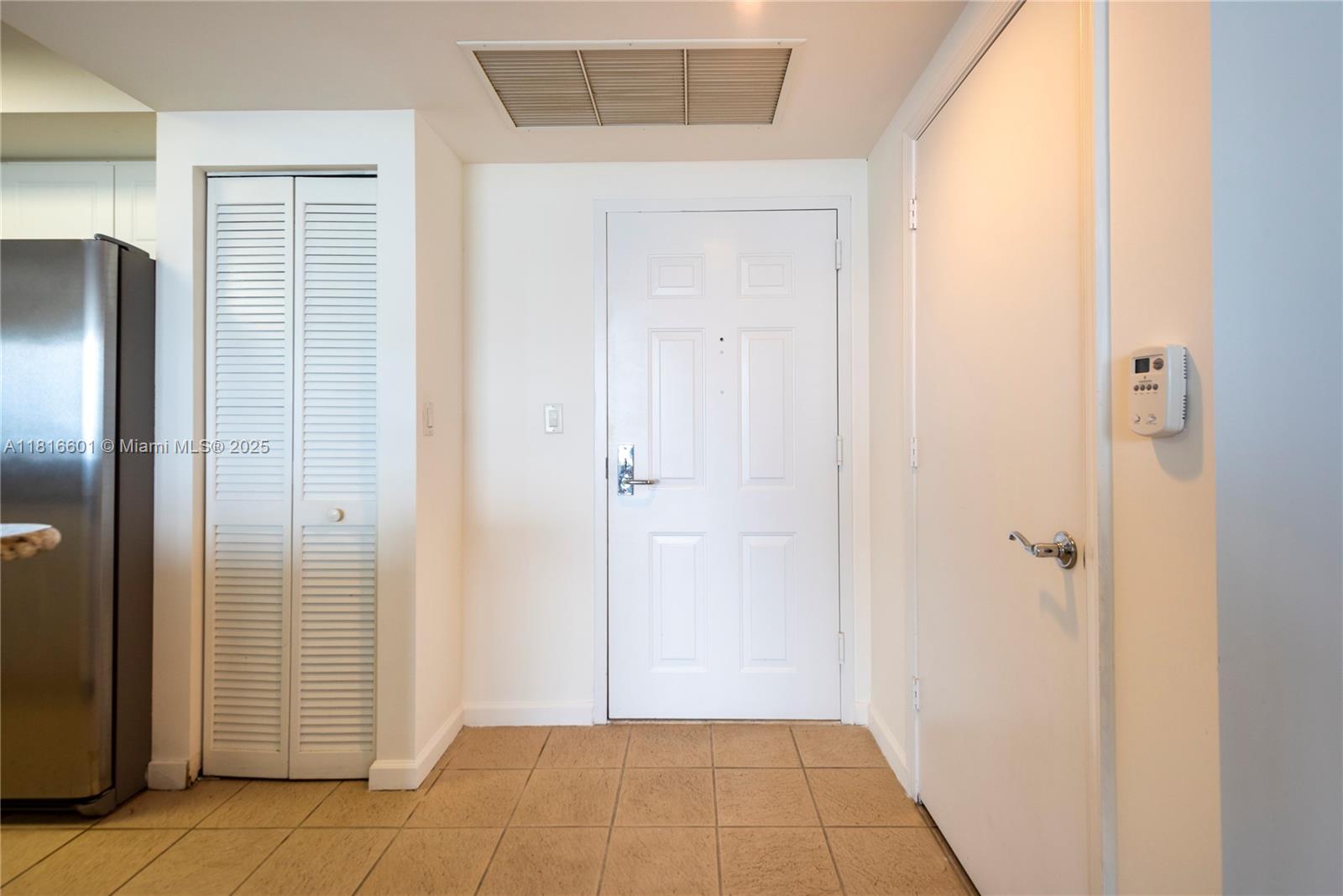19501 W Country Club Dr #2210, Aventura FL 33180